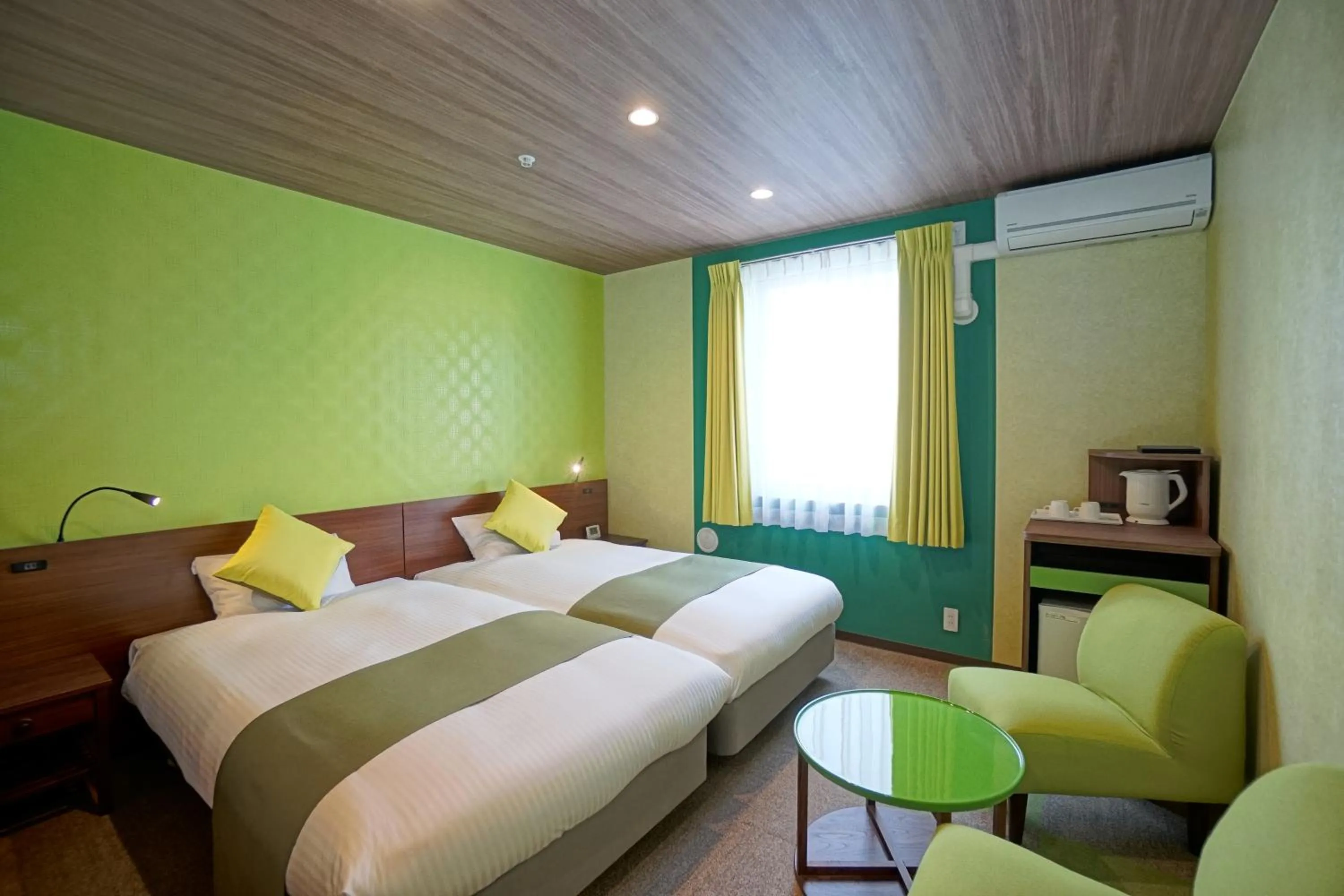 Bed in La'gent Hotel Tokyo Bay