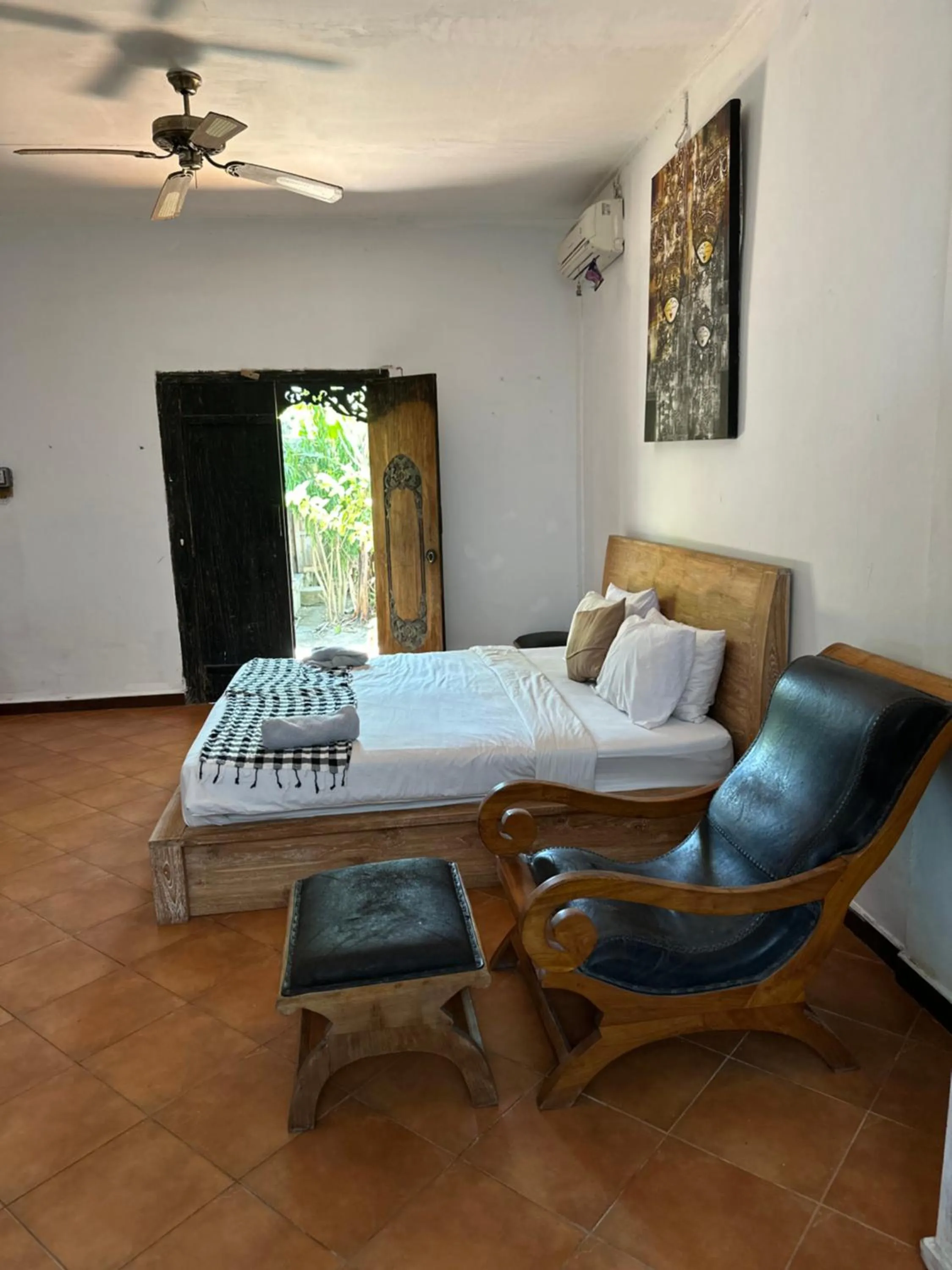 Seating area in Diuma residence yoga meditation retreat and healing Center