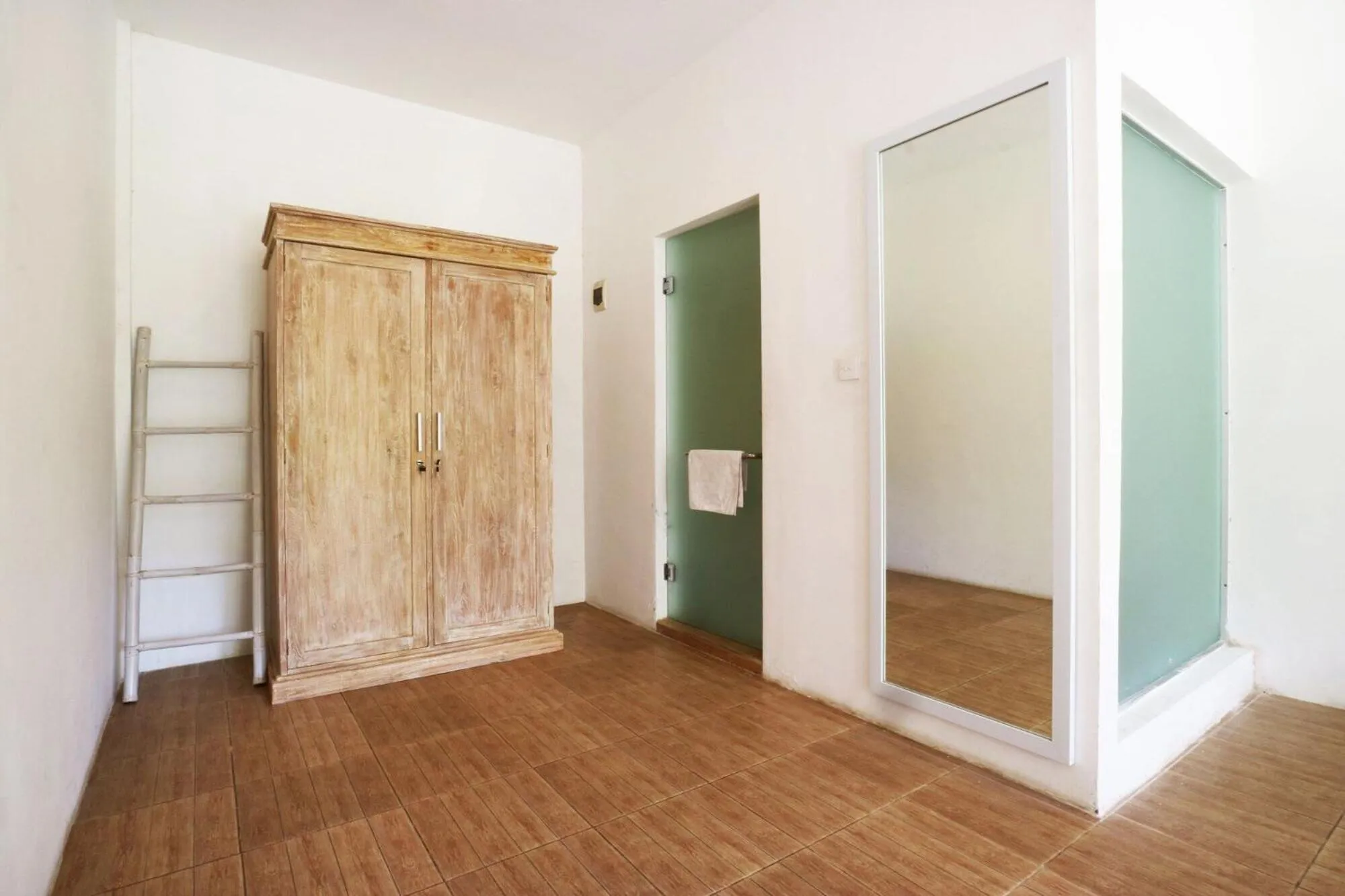 Bathroom in Diuma residence yoga meditation retreat and healing Center