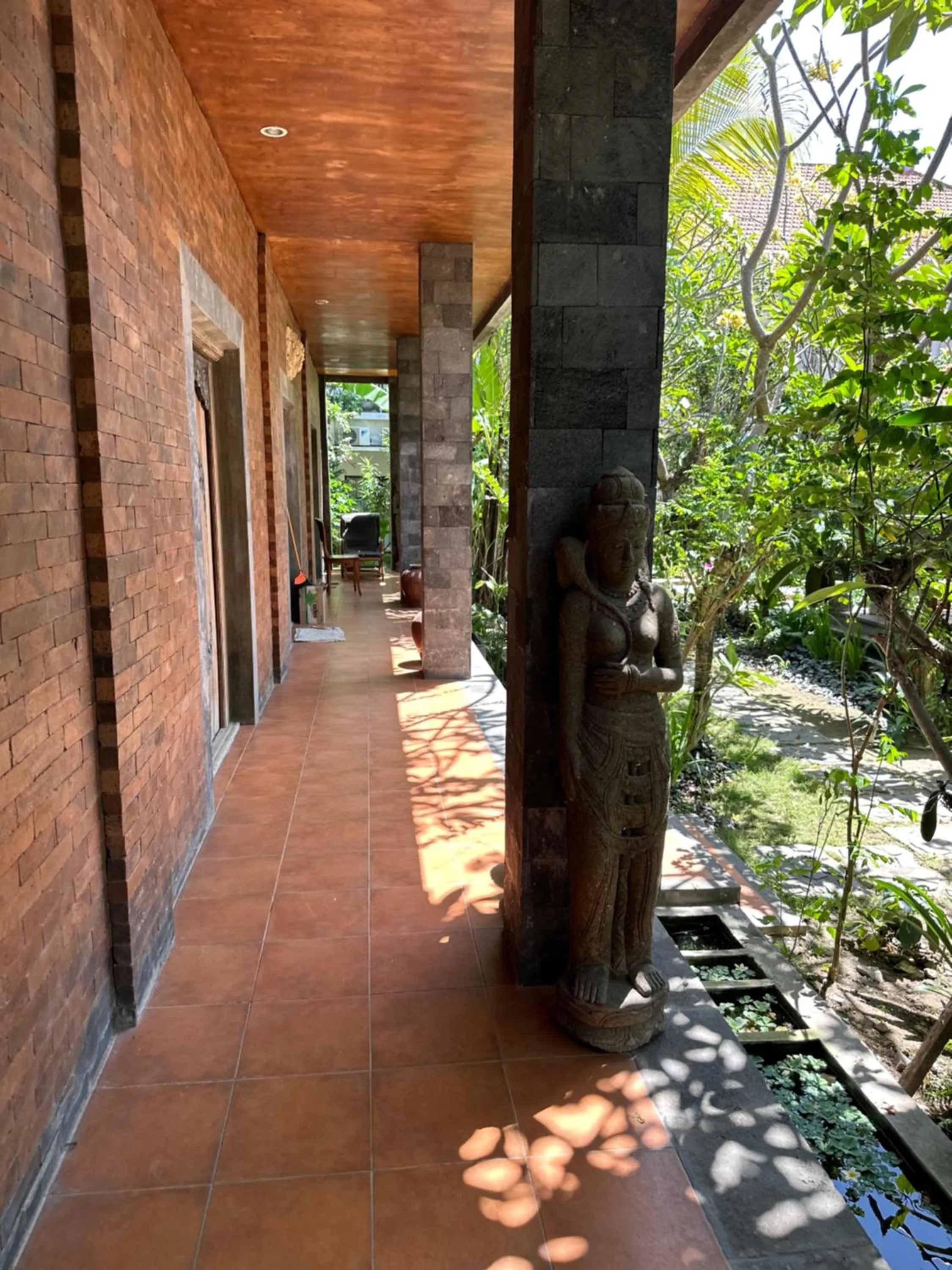 Garden in Diuma residence yoga meditation retreat and healing Center