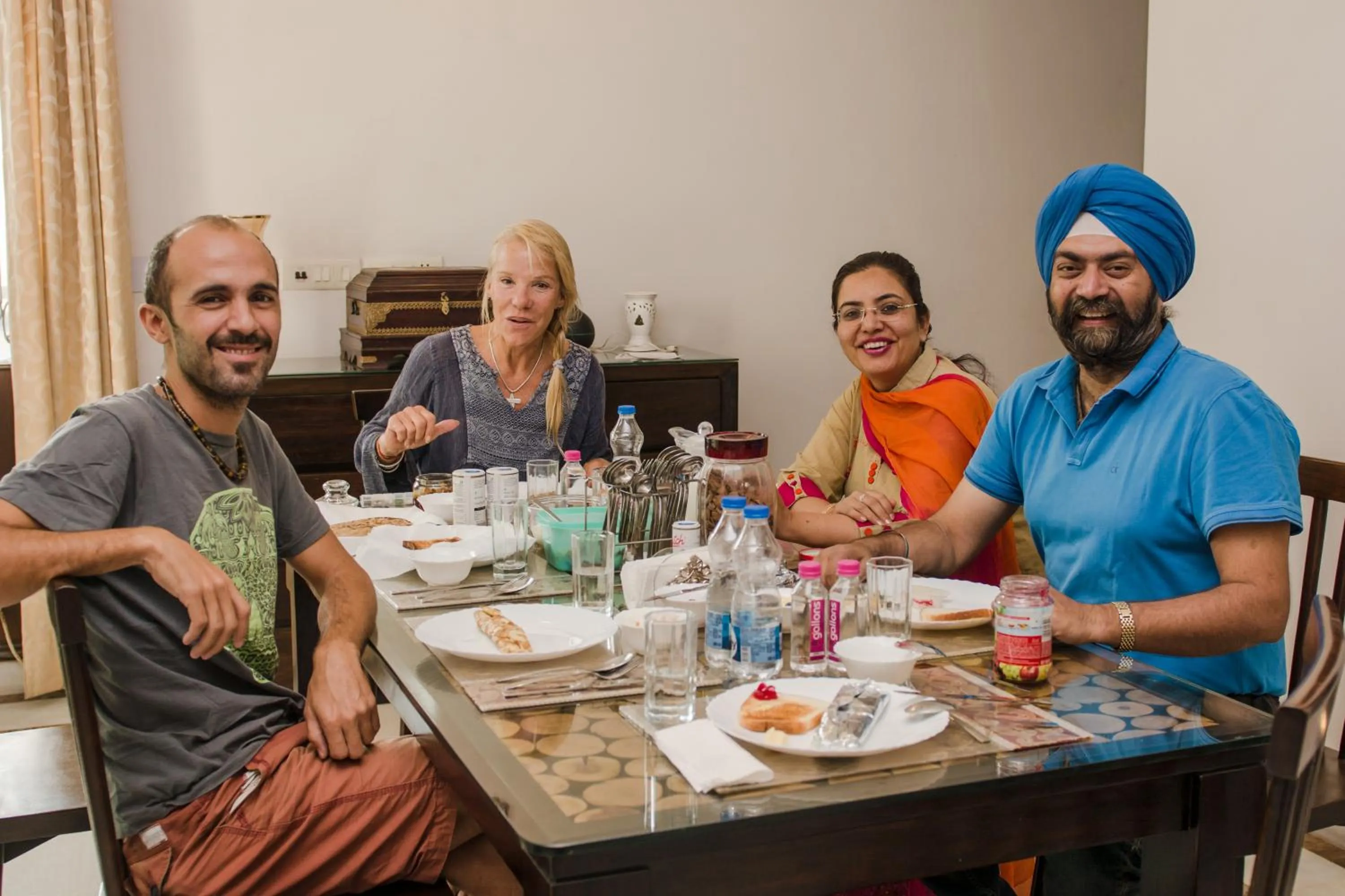 Food and drinks in Palm 34