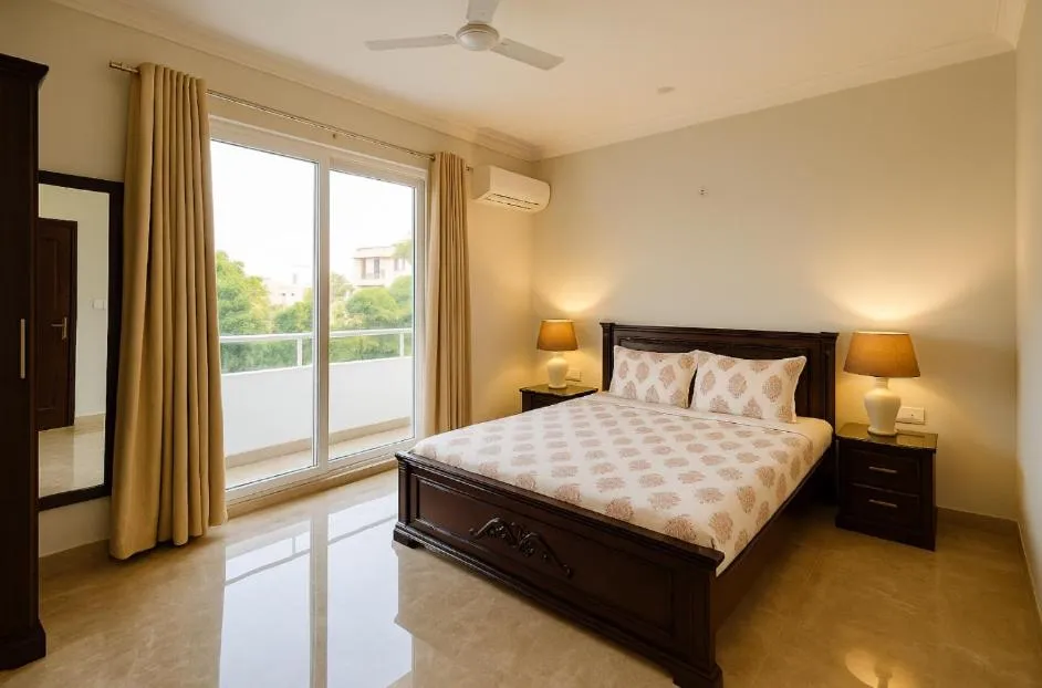 Bedroom, Bed in Palm 34