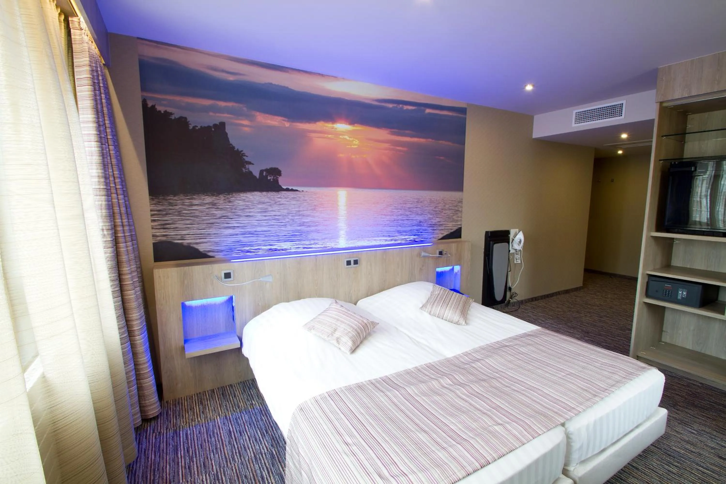 Photo of the whole room, Bed in Hotel Bero