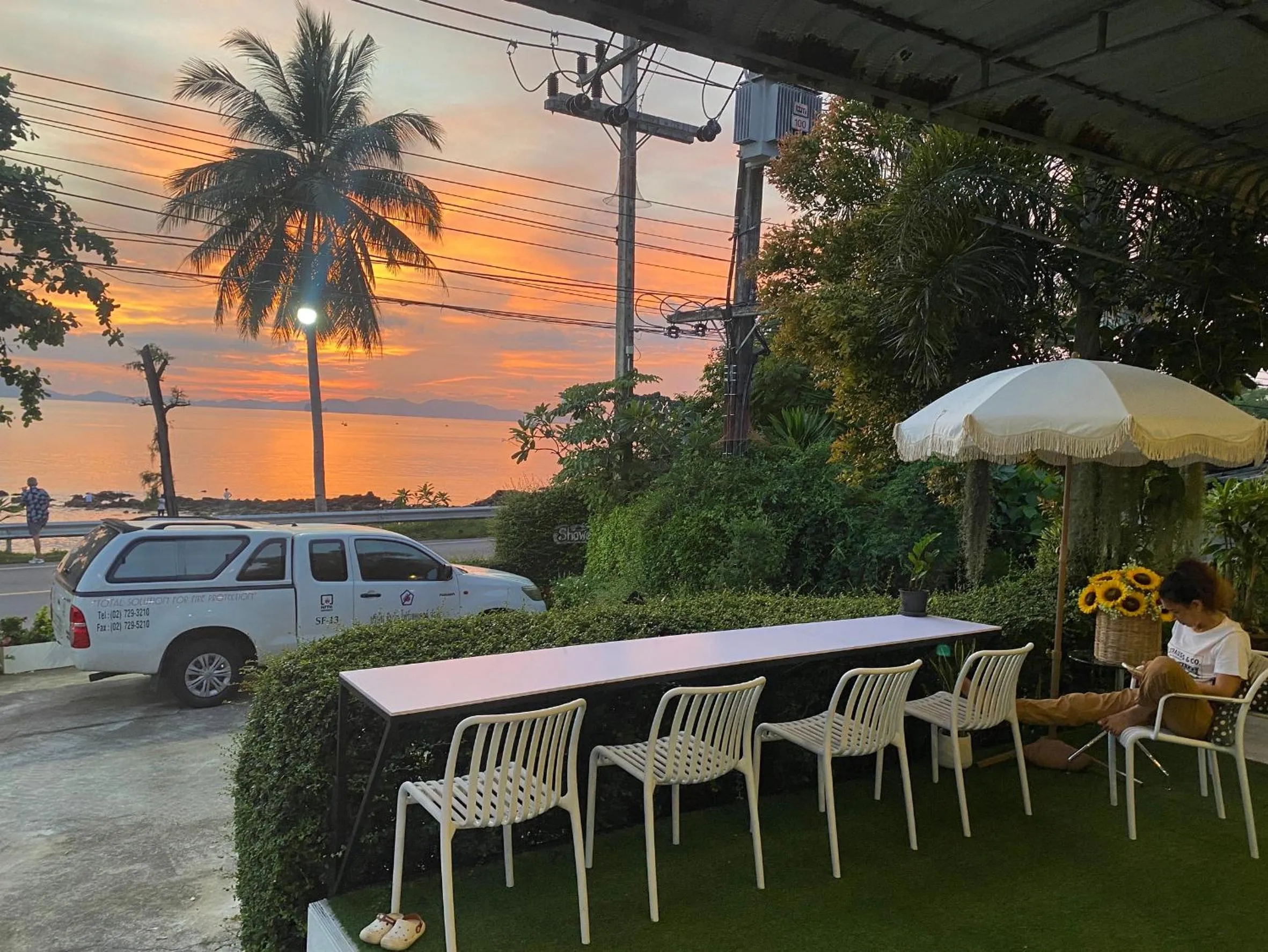 Facade/entrance in White Sand Halal House Krabi