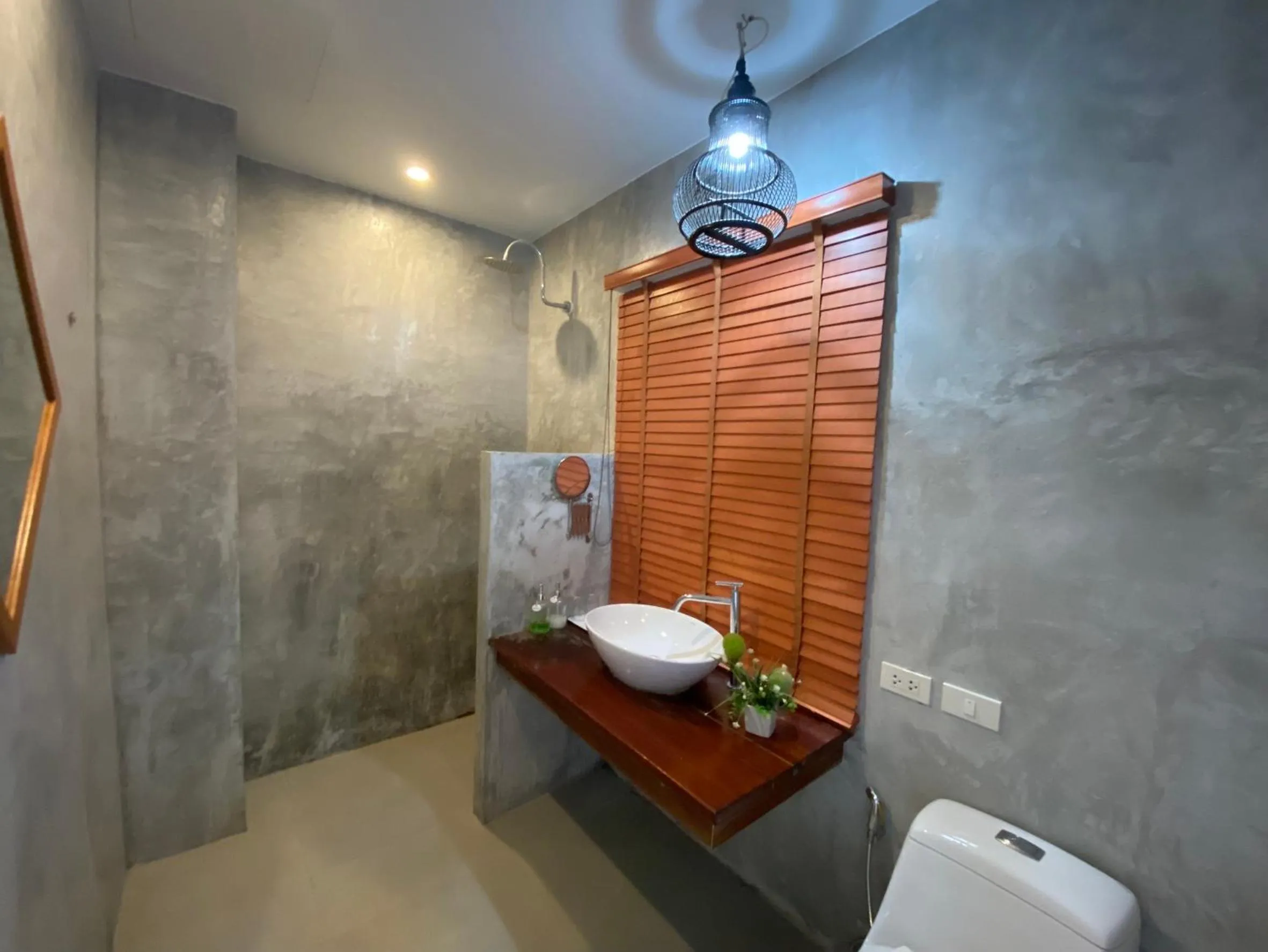Bathroom in White Sand Halal House Krabi