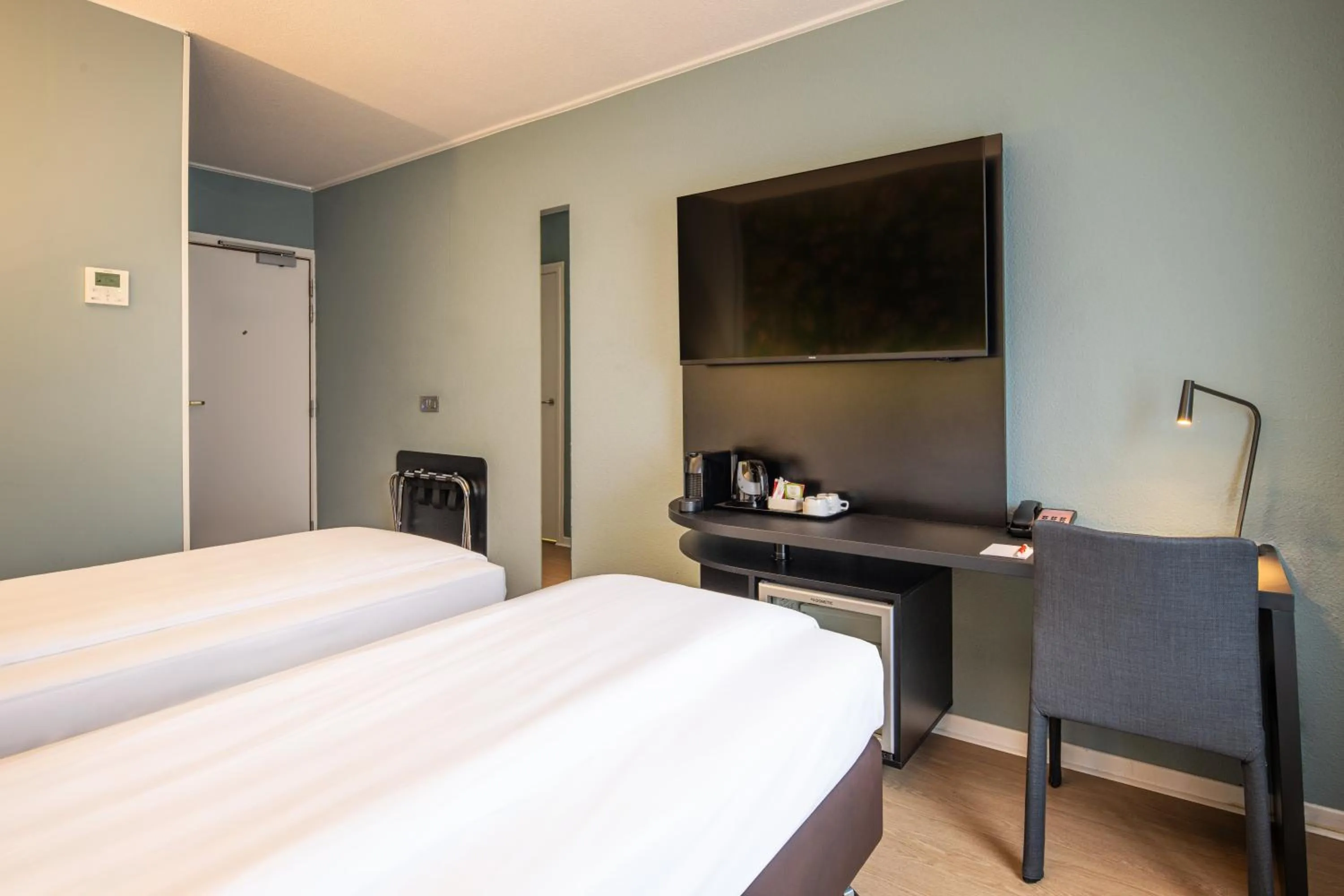 Bed in Thon Hotel Brussels Airport