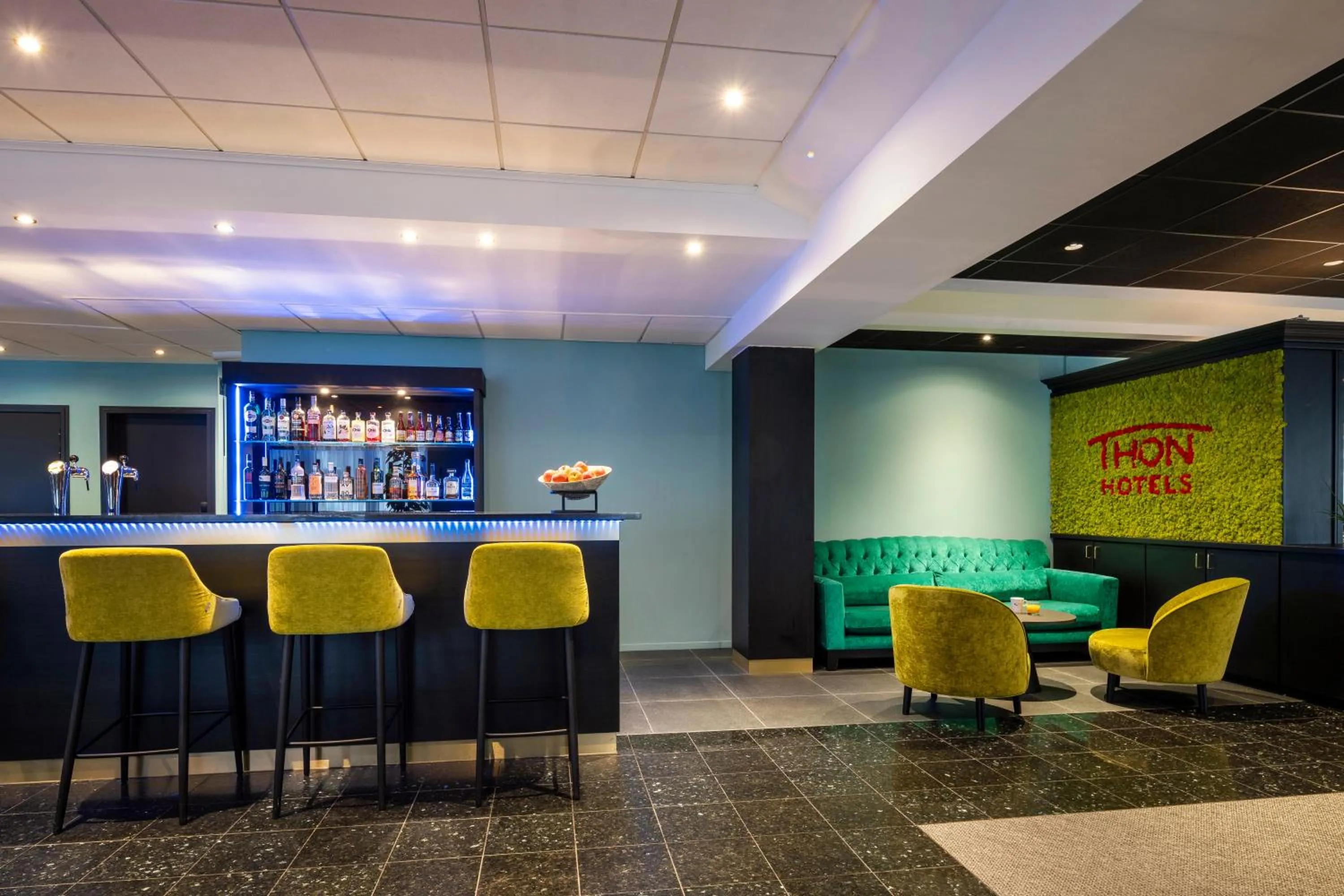 Lounge or bar in Thon Hotel Brussels Airport