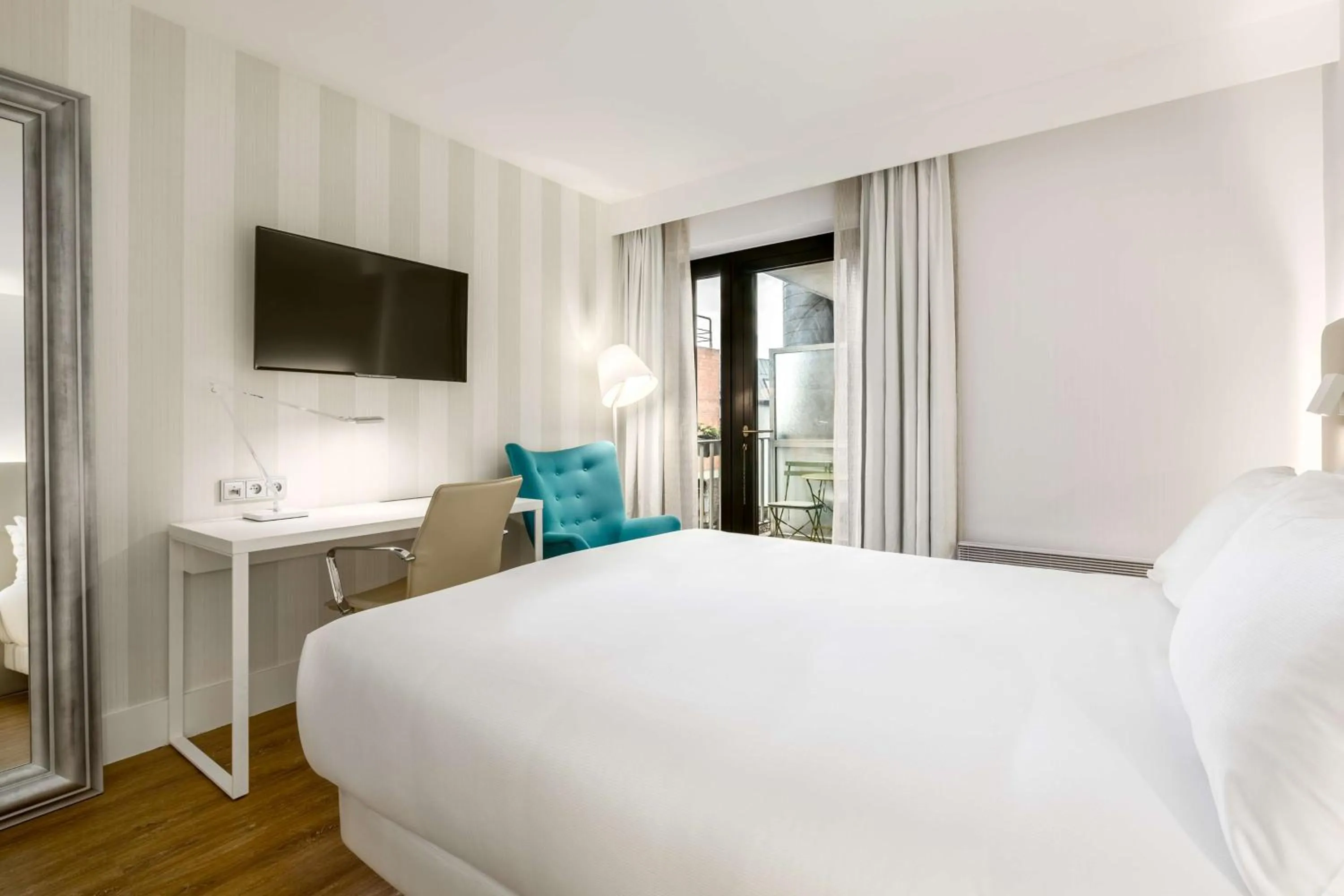 Superior Double Room New Style in NH Brussels Grand Place Arenberg