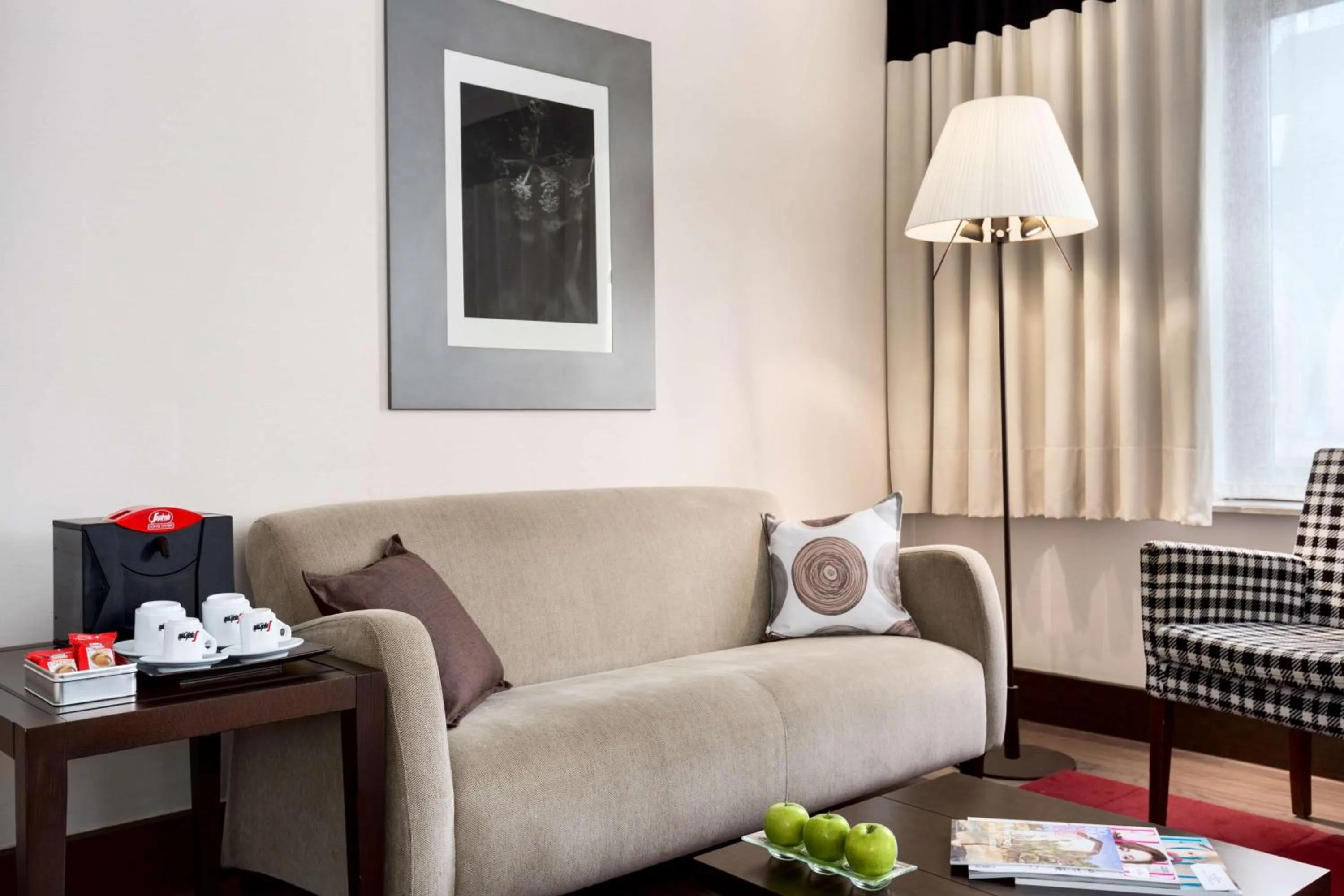 Photo of the whole room in NH Brussels Grand Place Arenberg