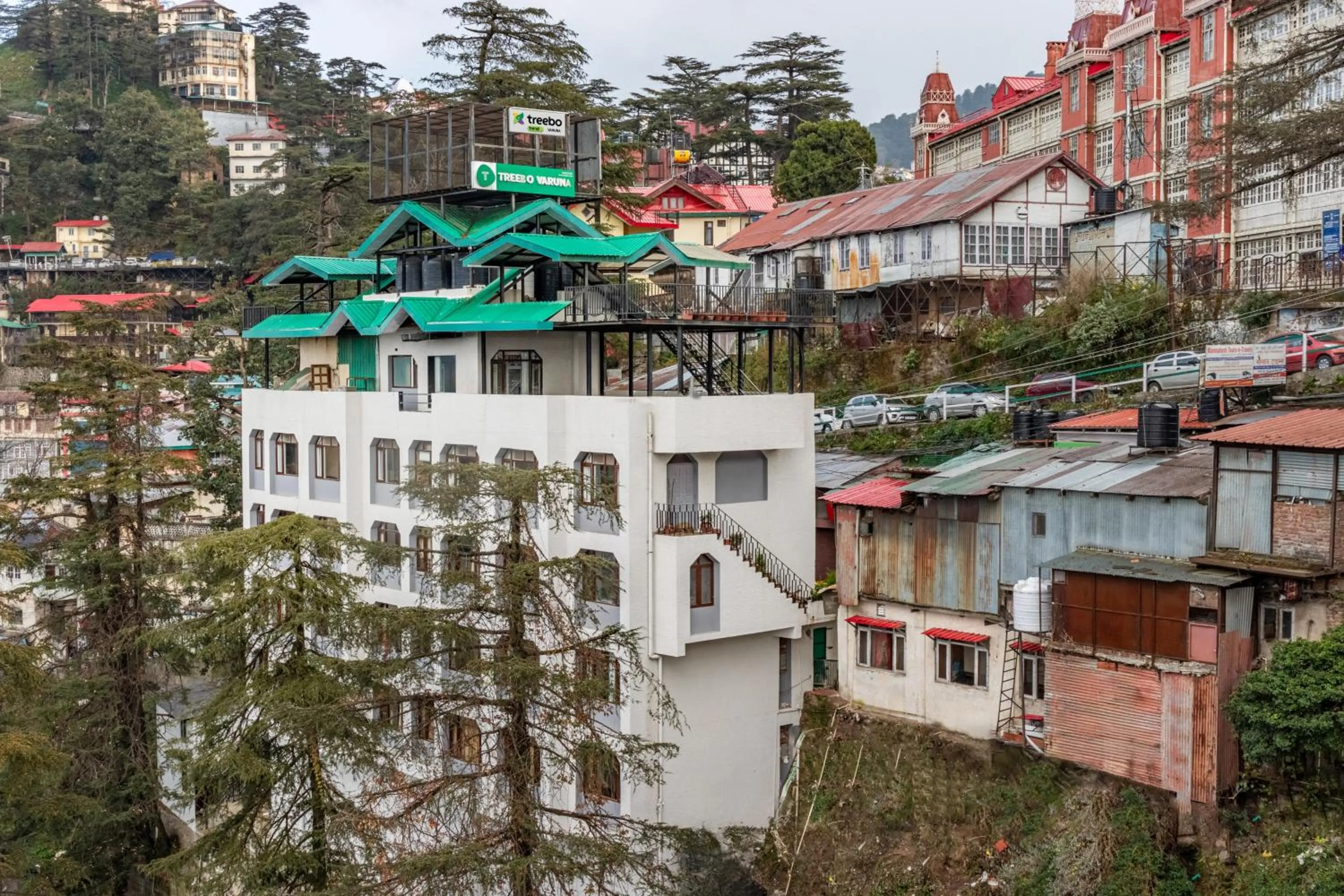 Facade/entrance in Treebo Varuna With Mountain View, Mall Road