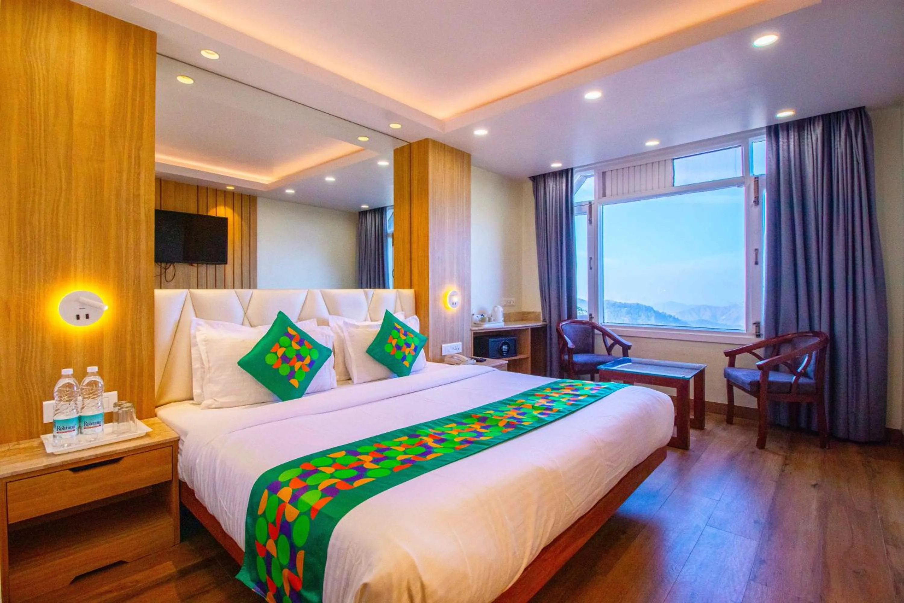 Bedroom, Bed in Treebo Varuna With Mountain View, Mall Road