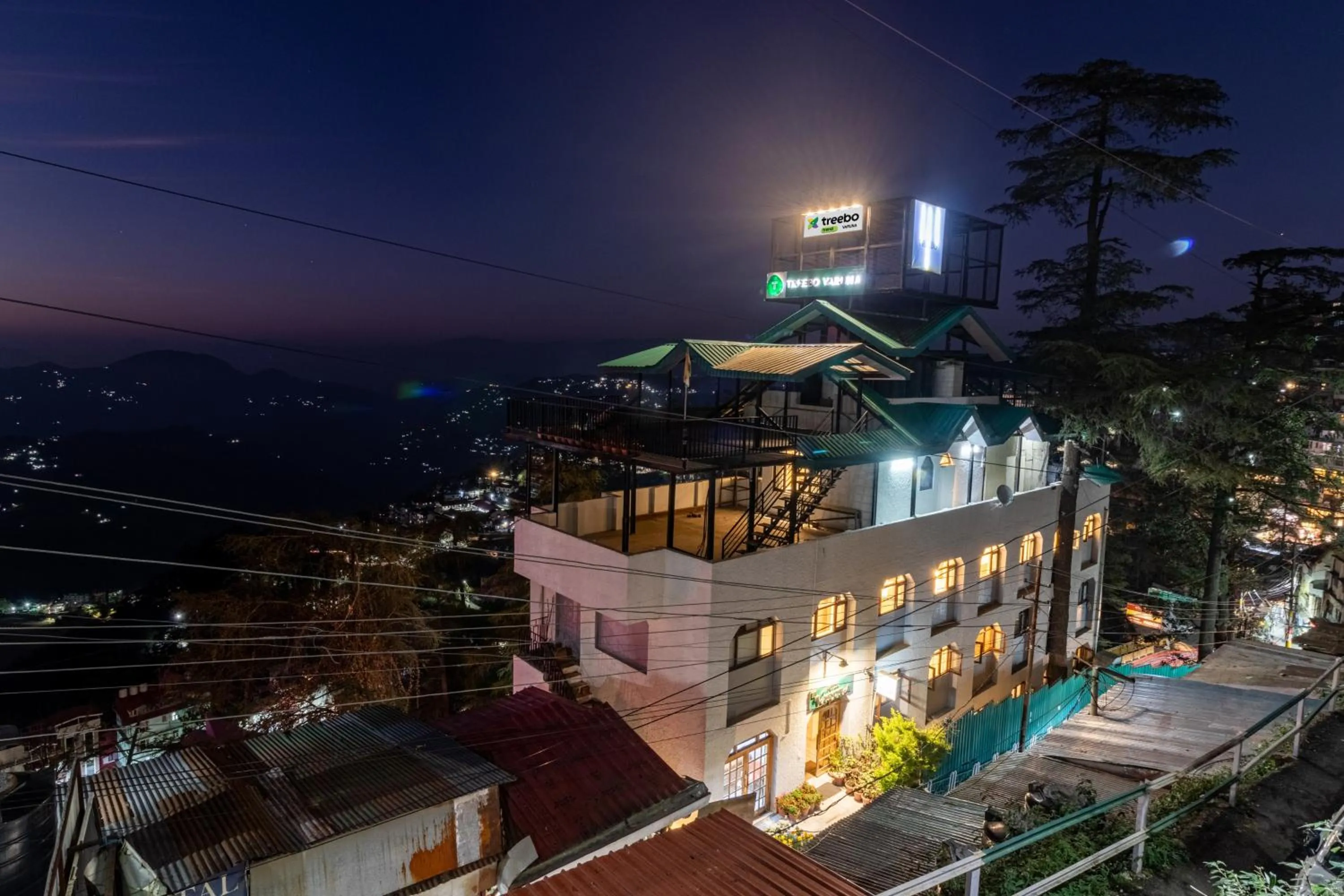 Facade/entrance in Treebo Varuna With Mountain View, Mall Road