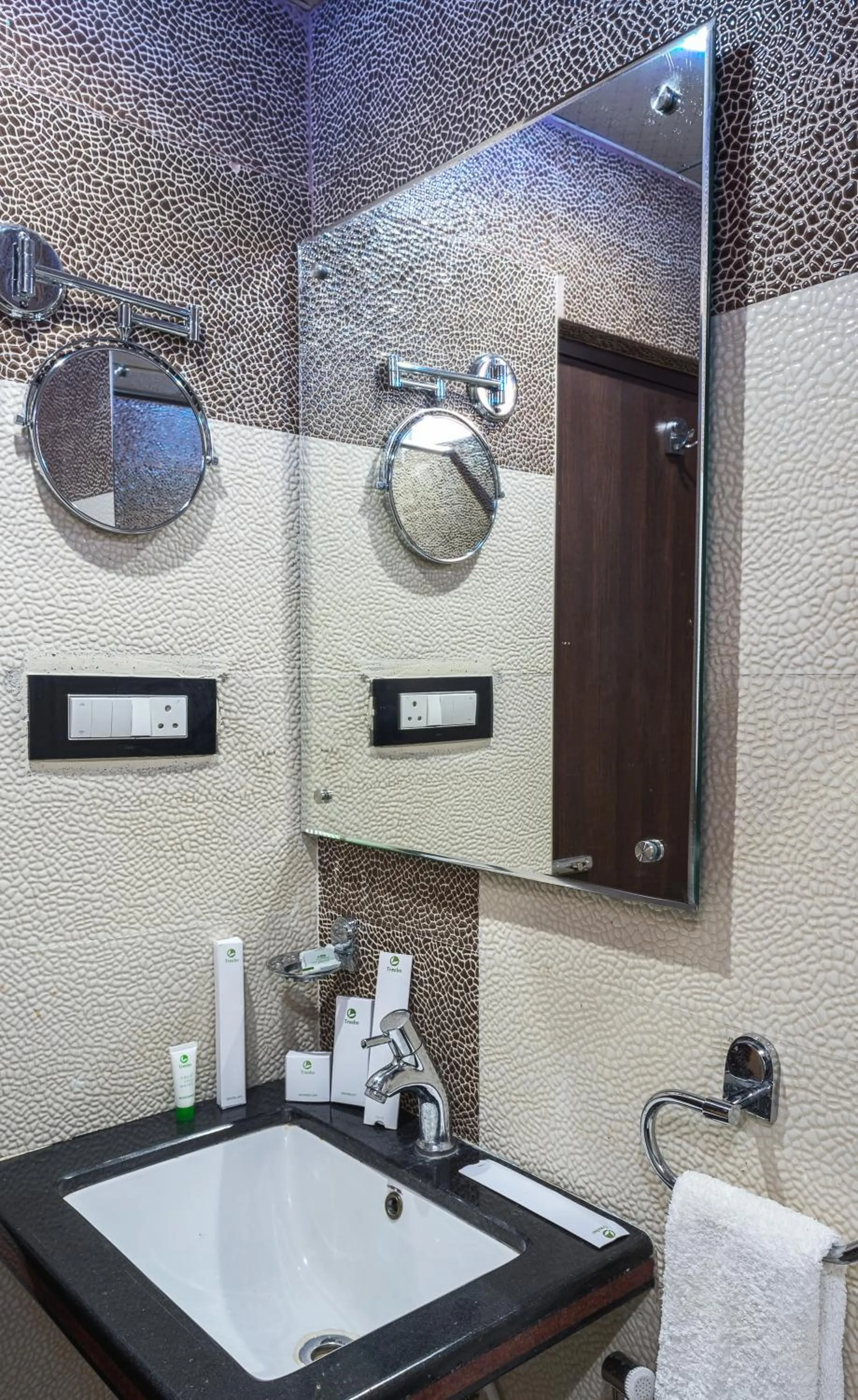 Bathroom in Treebo Empire