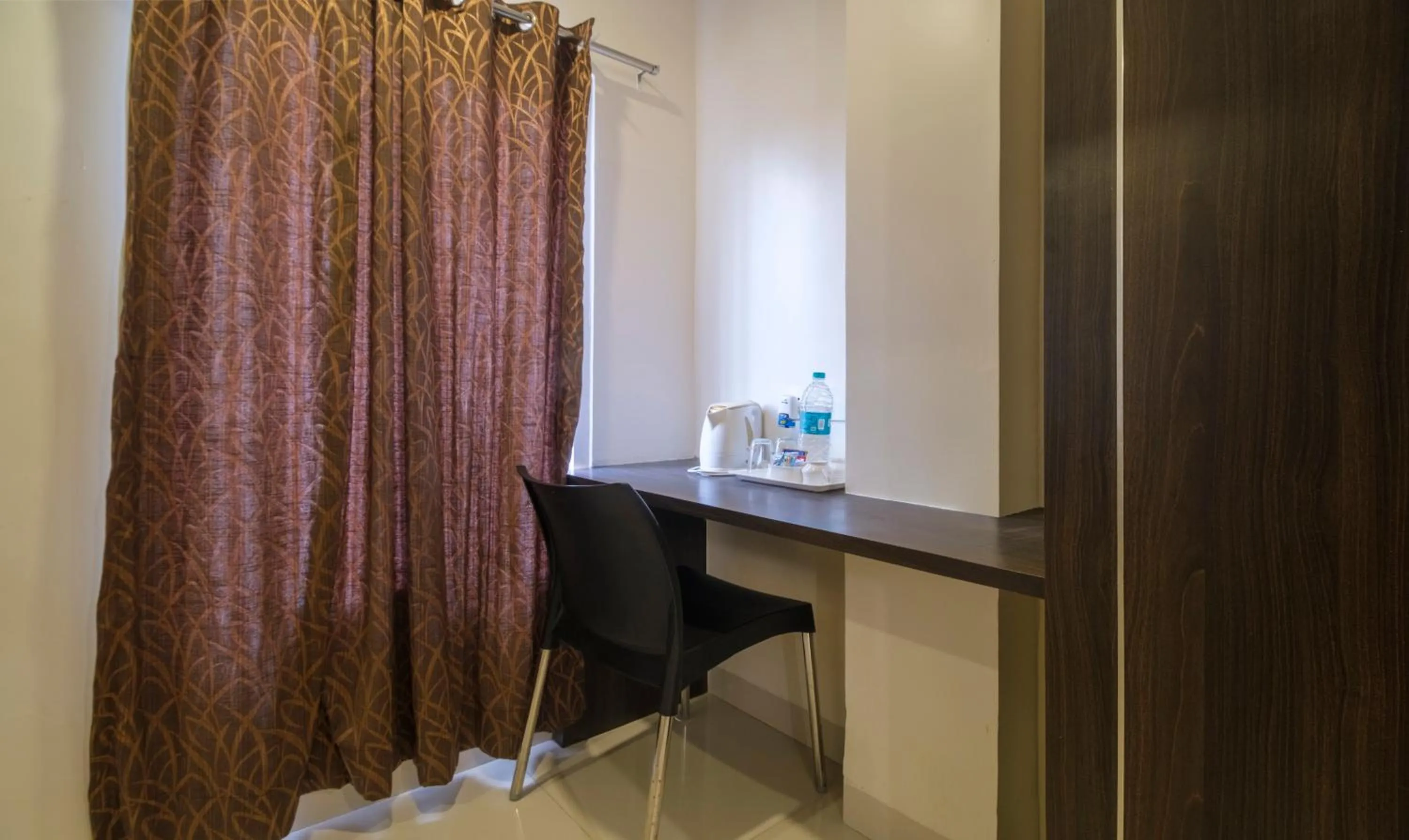 Coffee/tea facilities in Treebo MVP Grand