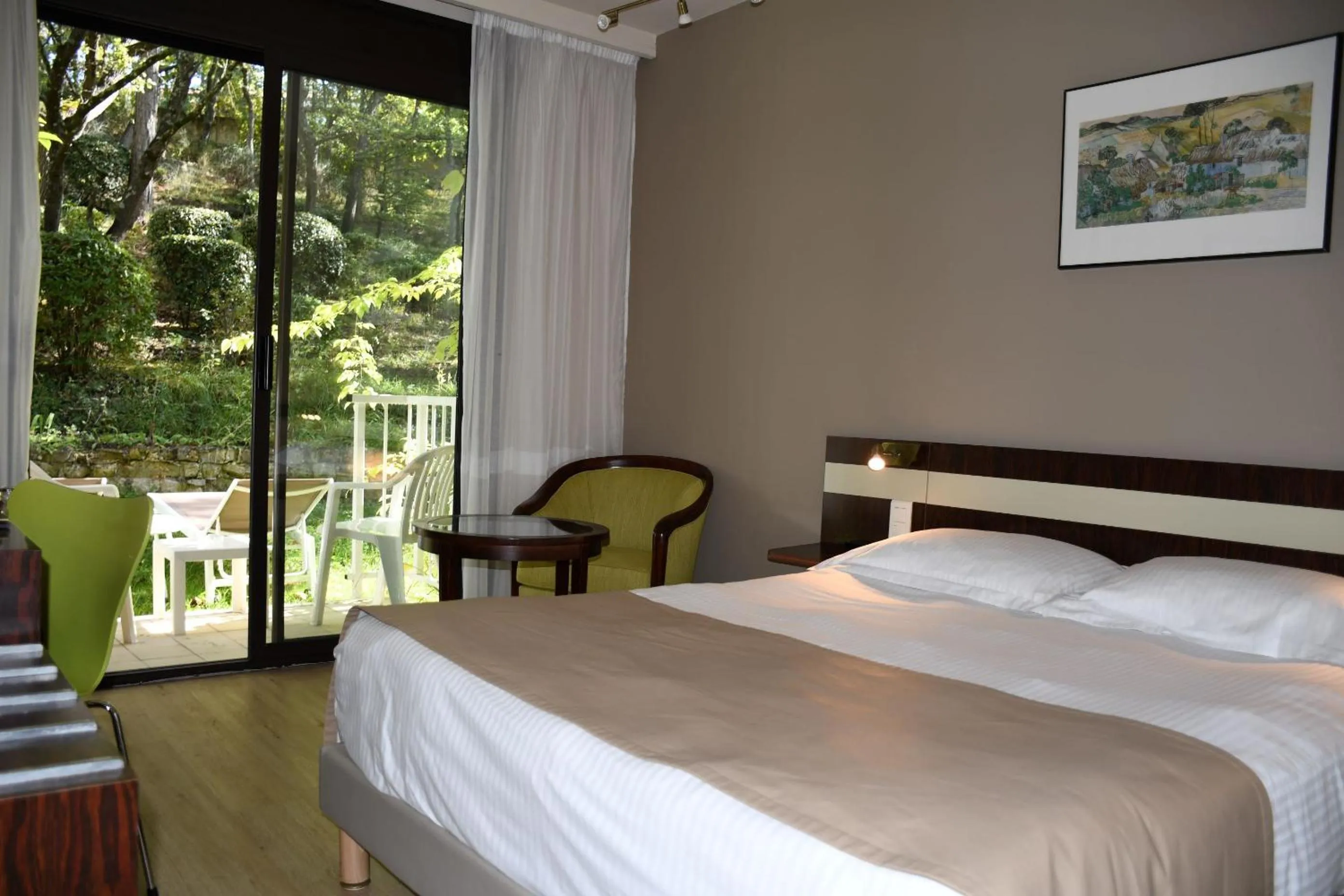 Bedroom, Bed in Villa Borghese, The Originals Relais