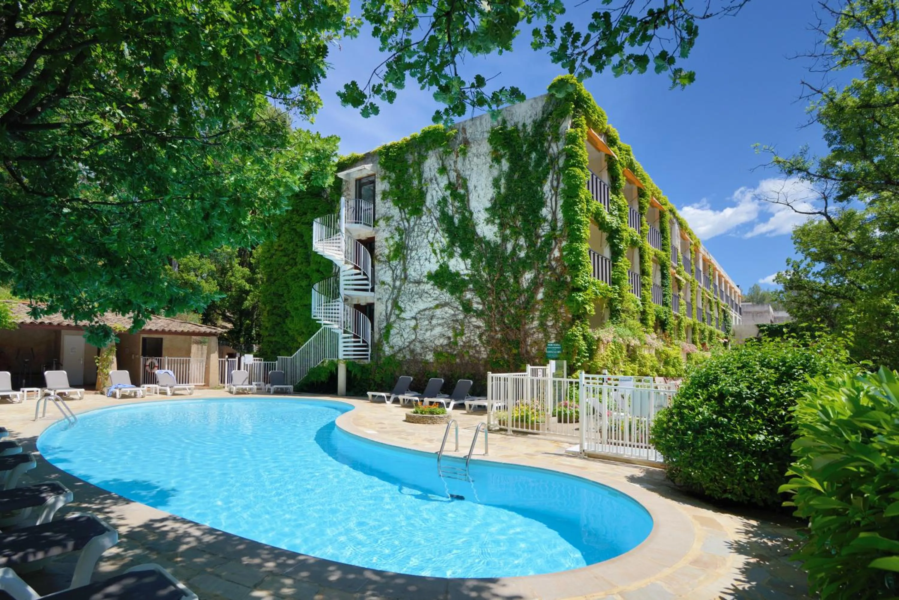 Property building in Villa Borghese, The Originals Relais