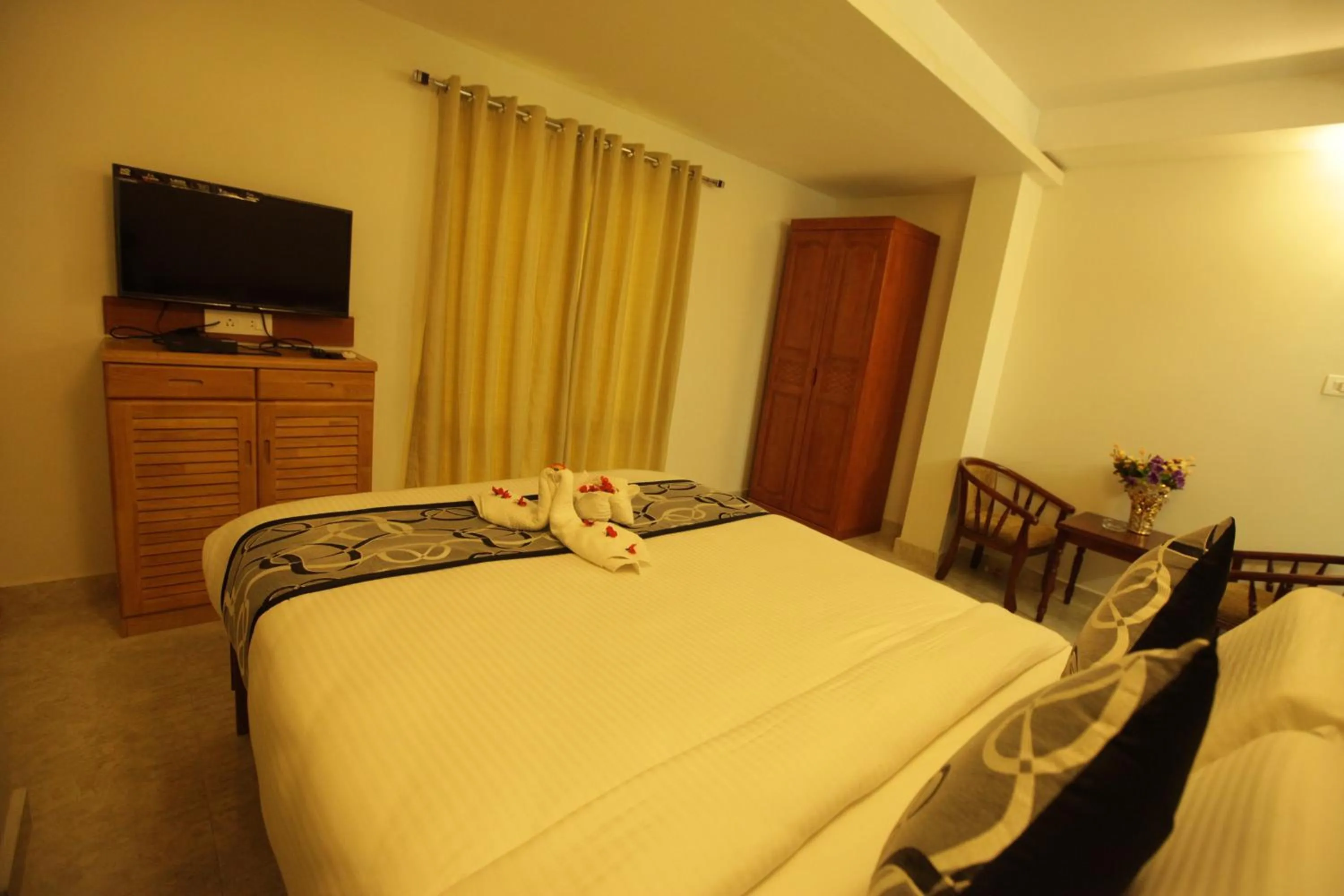 TV and multimedia, Bed in Grand Cascade Chennai
