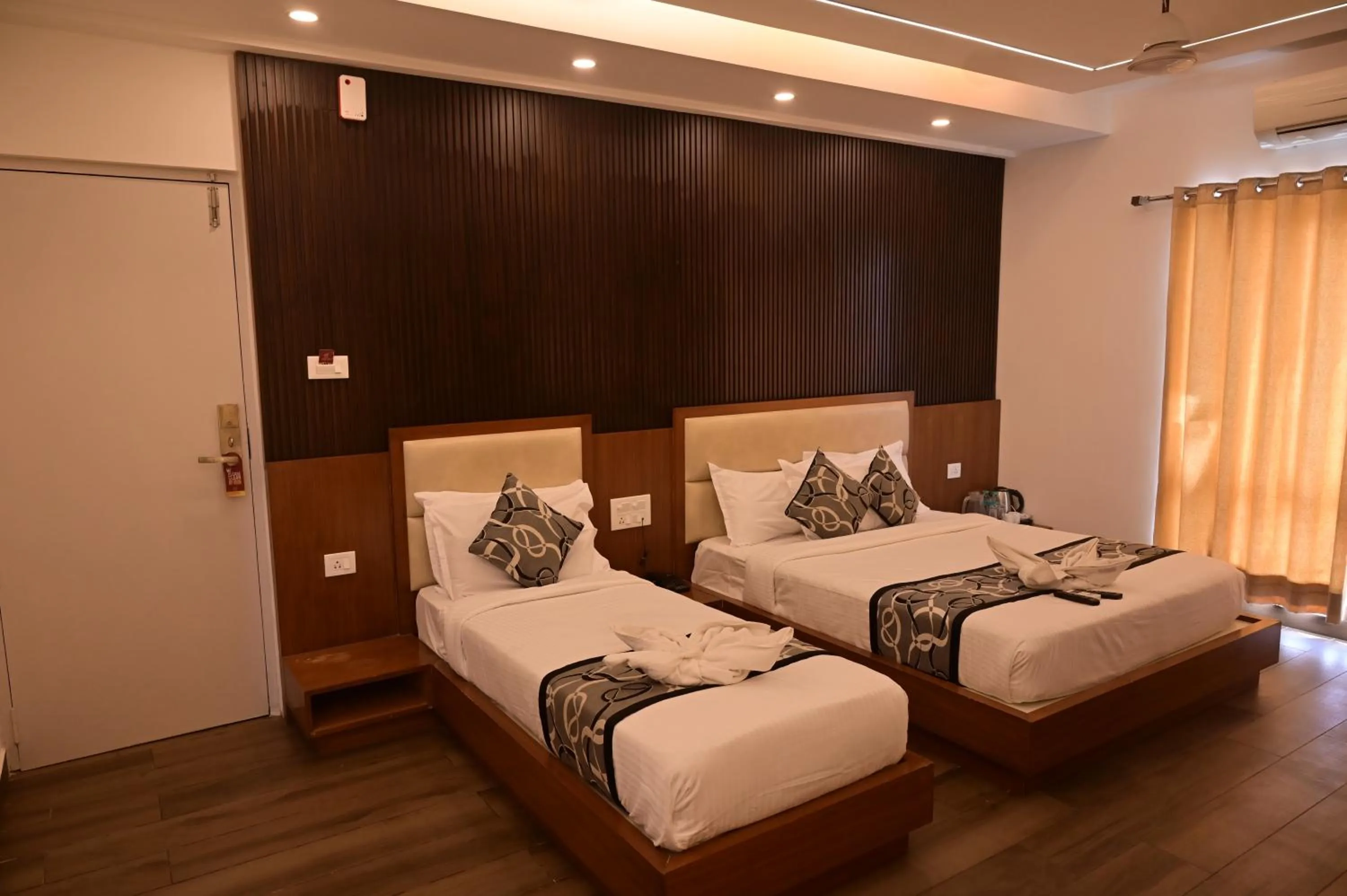 Photo of the whole room, Bed in Grand Cascade Chennai