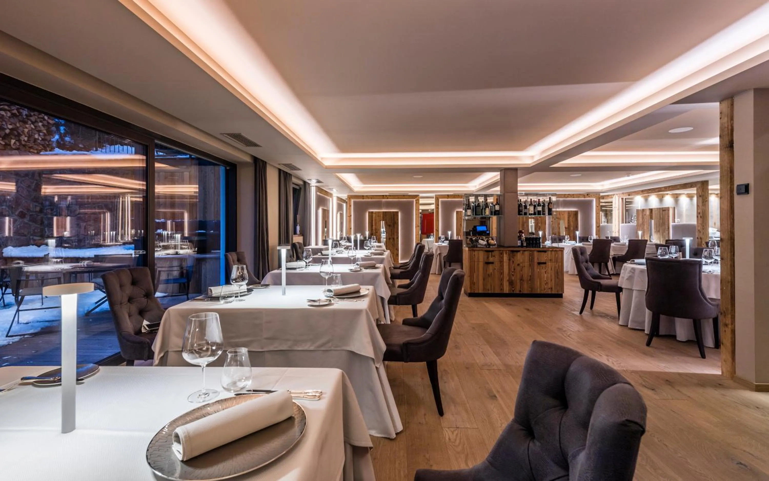 Restaurant/places to eat in Hotel Montchalet