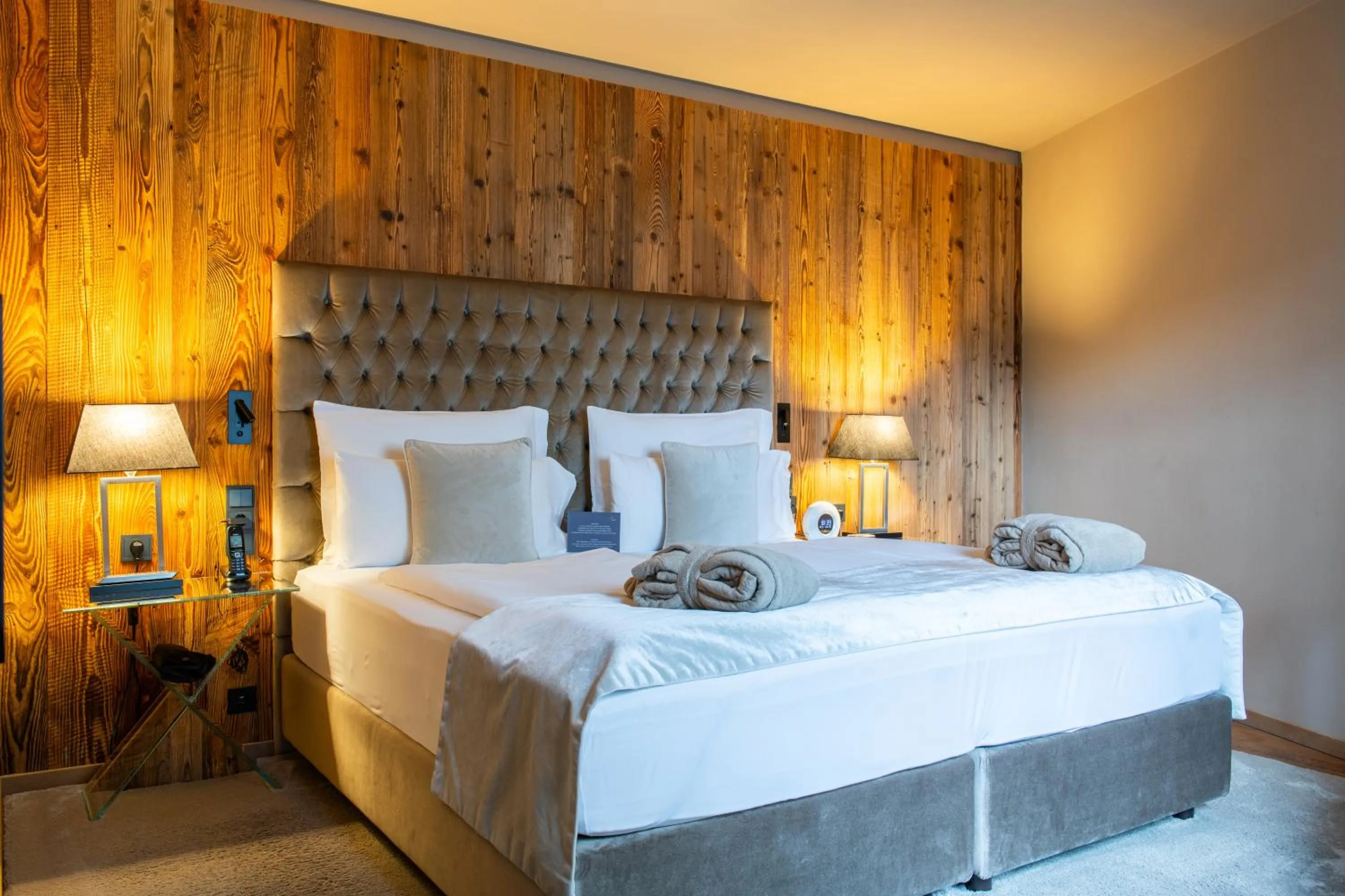 Bedroom, Bed in Hotel Montchalet