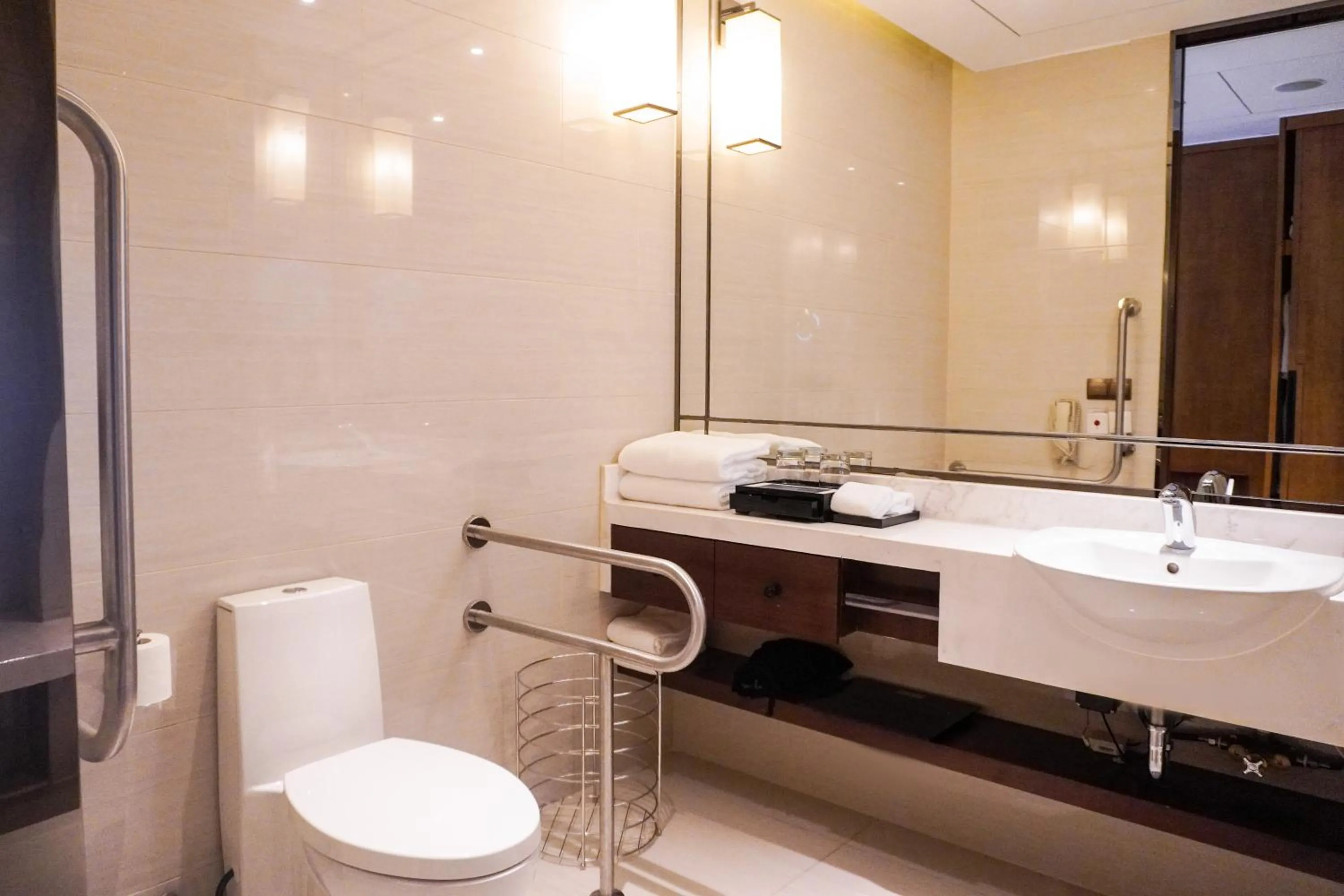 DoubleTree By Hilton Ningbo Beilun