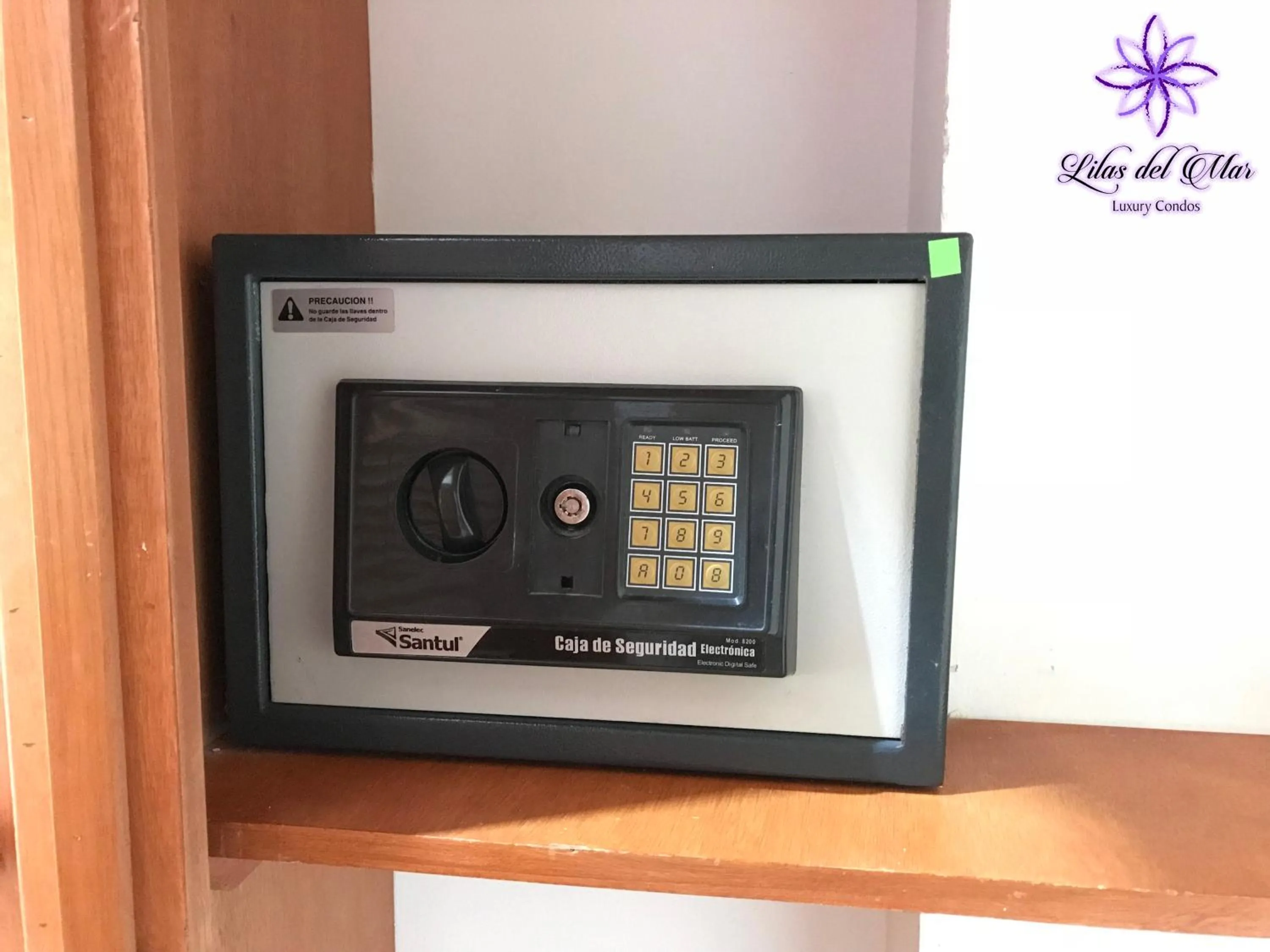 Bedroom in Lilas del Mar Apartments