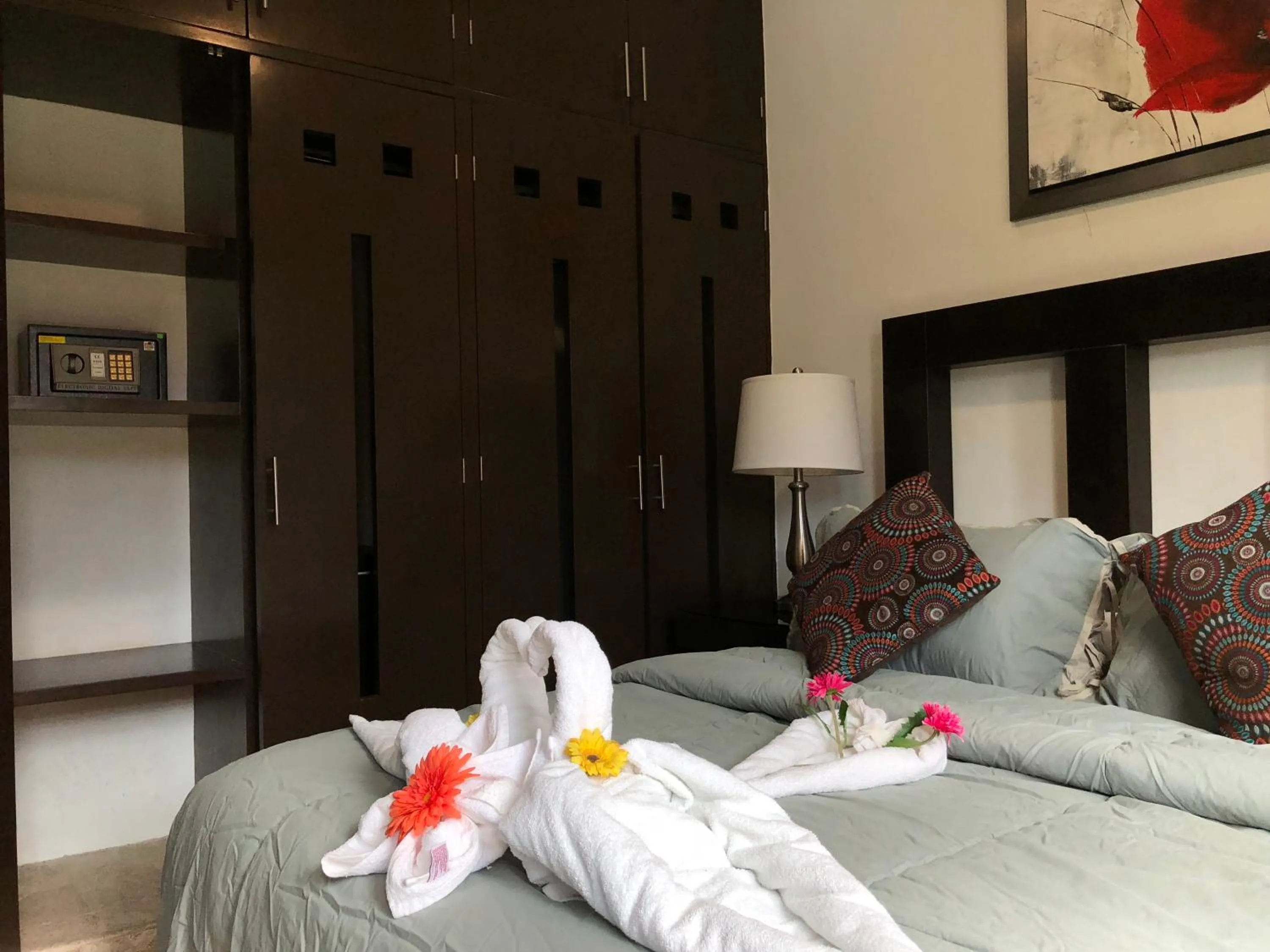 Bed in Lilas del Mar Apartments