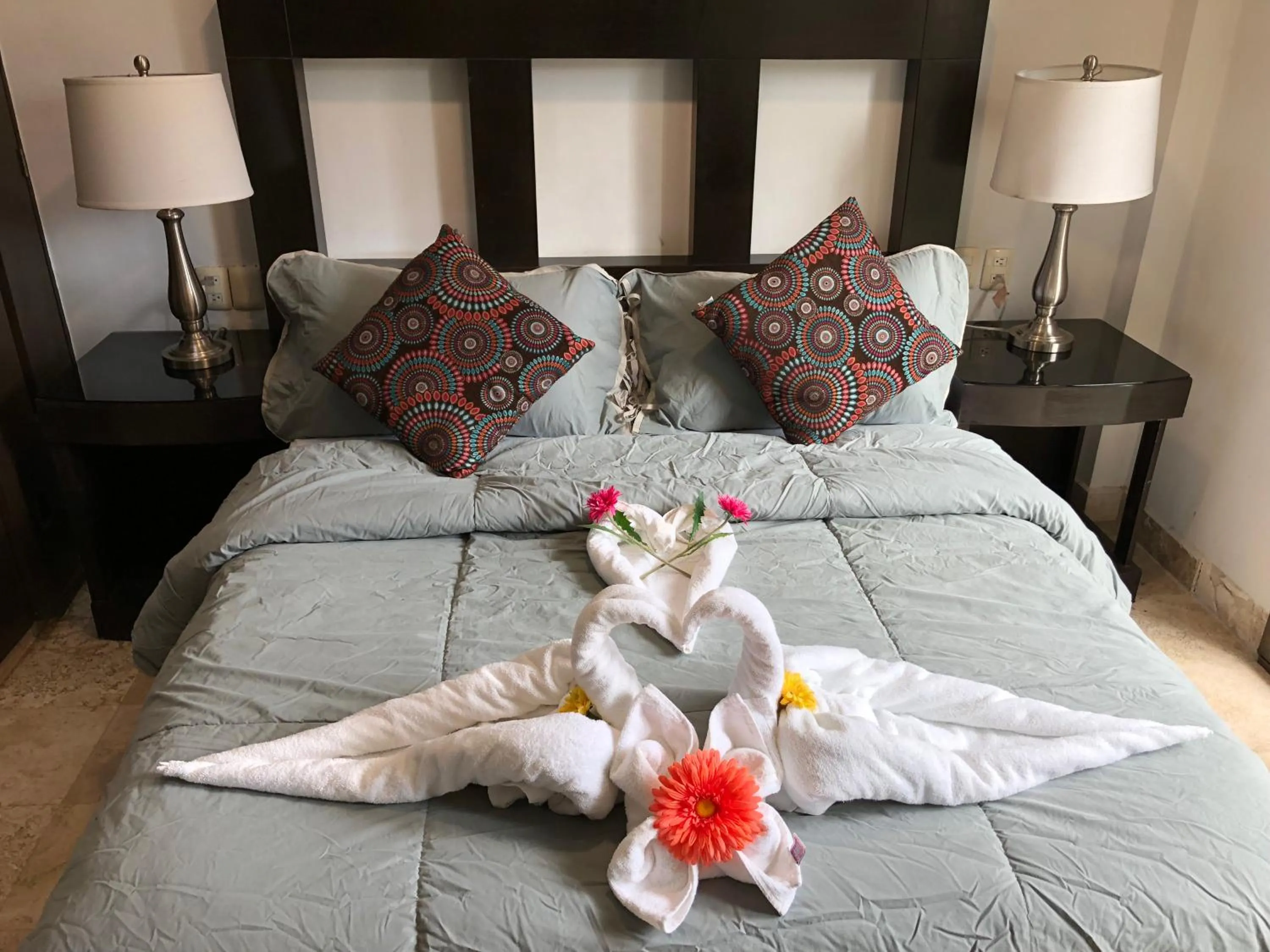 Bed in Lilas del Mar Apartments