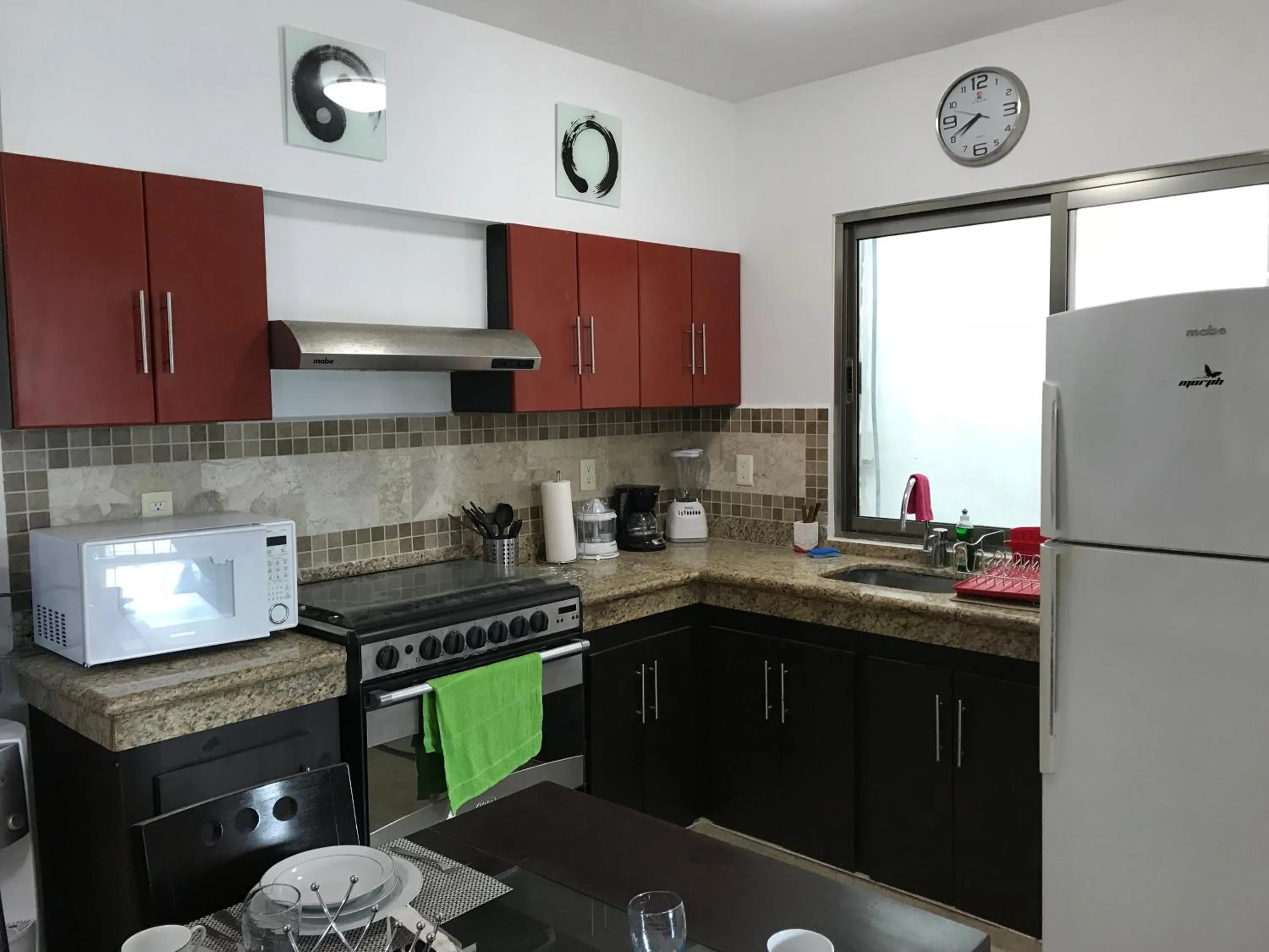 Kitchen or kitchenette in Lilas del Mar Apartments