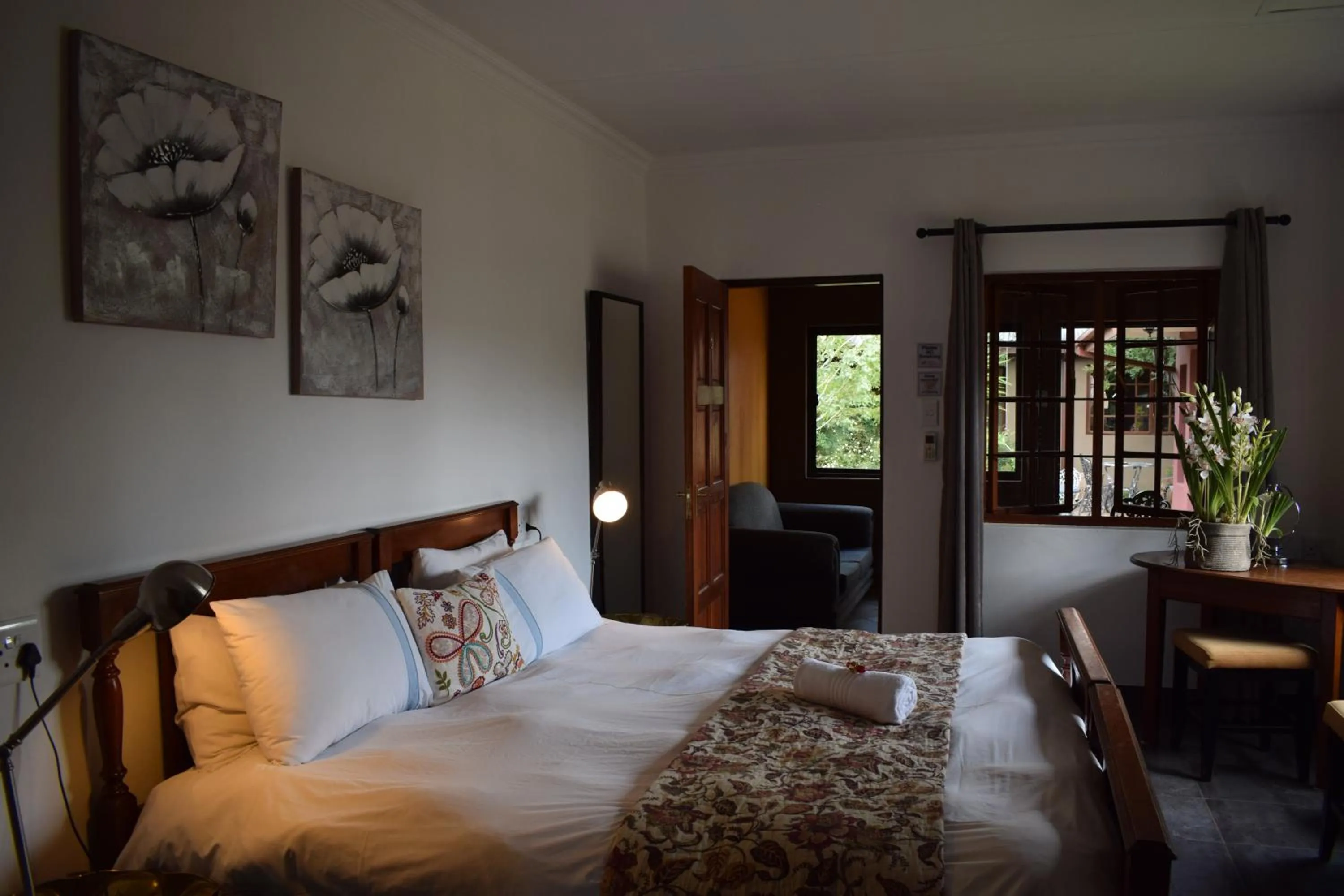 Bed in Greenleaf Guest Lodge