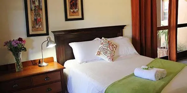 Bedroom, Bed in Greenleaf Guest Lodge