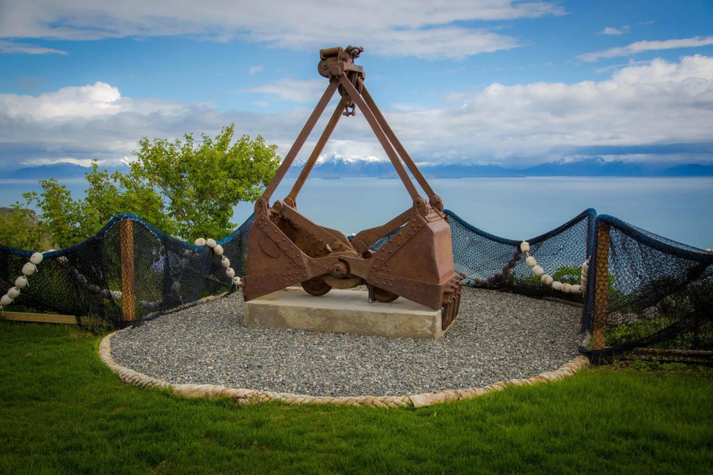 Decorative detail in Baycrest Lodge
