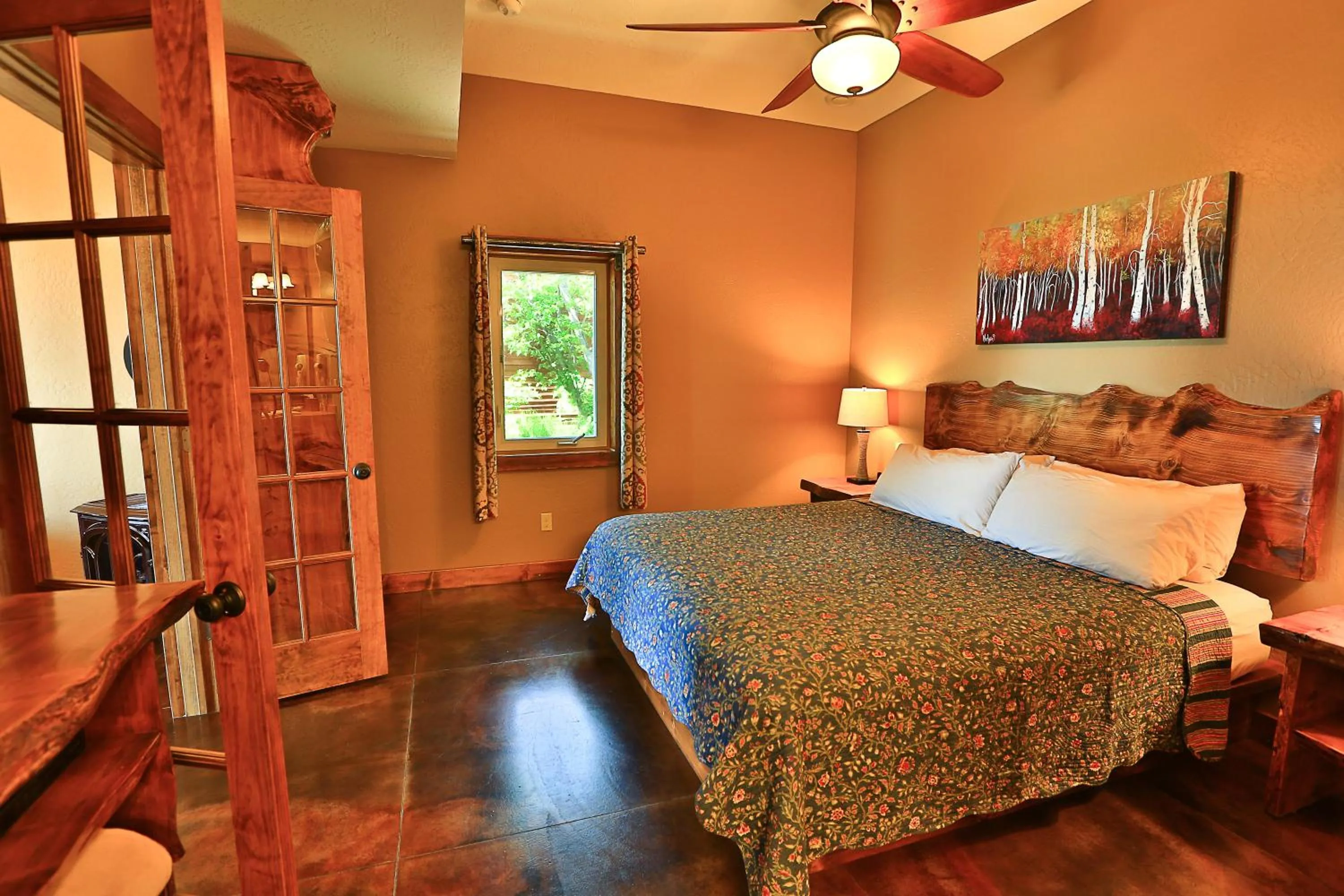 Bedroom in Baycrest Lodge