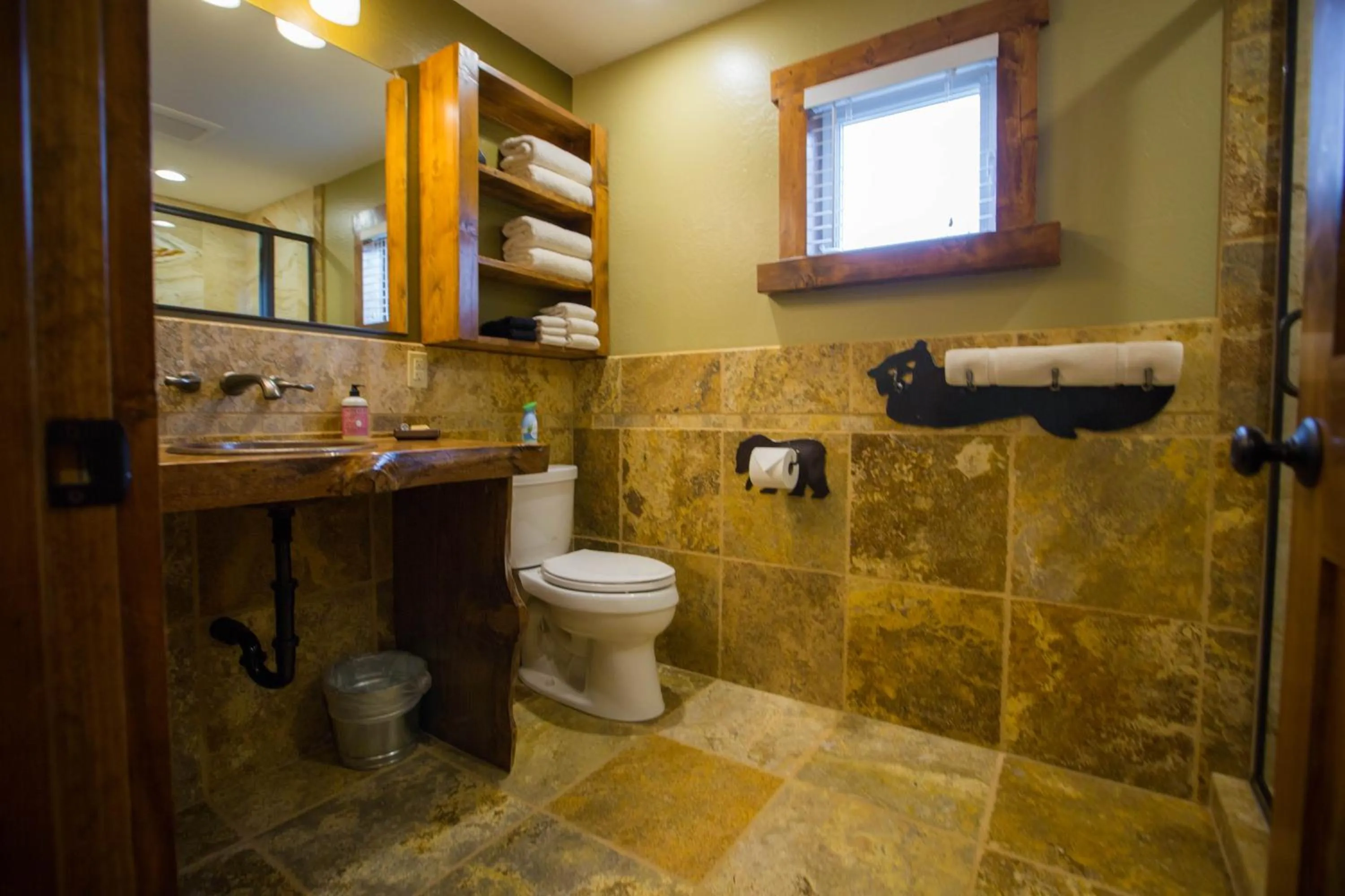 Bathroom in Baycrest Lodge