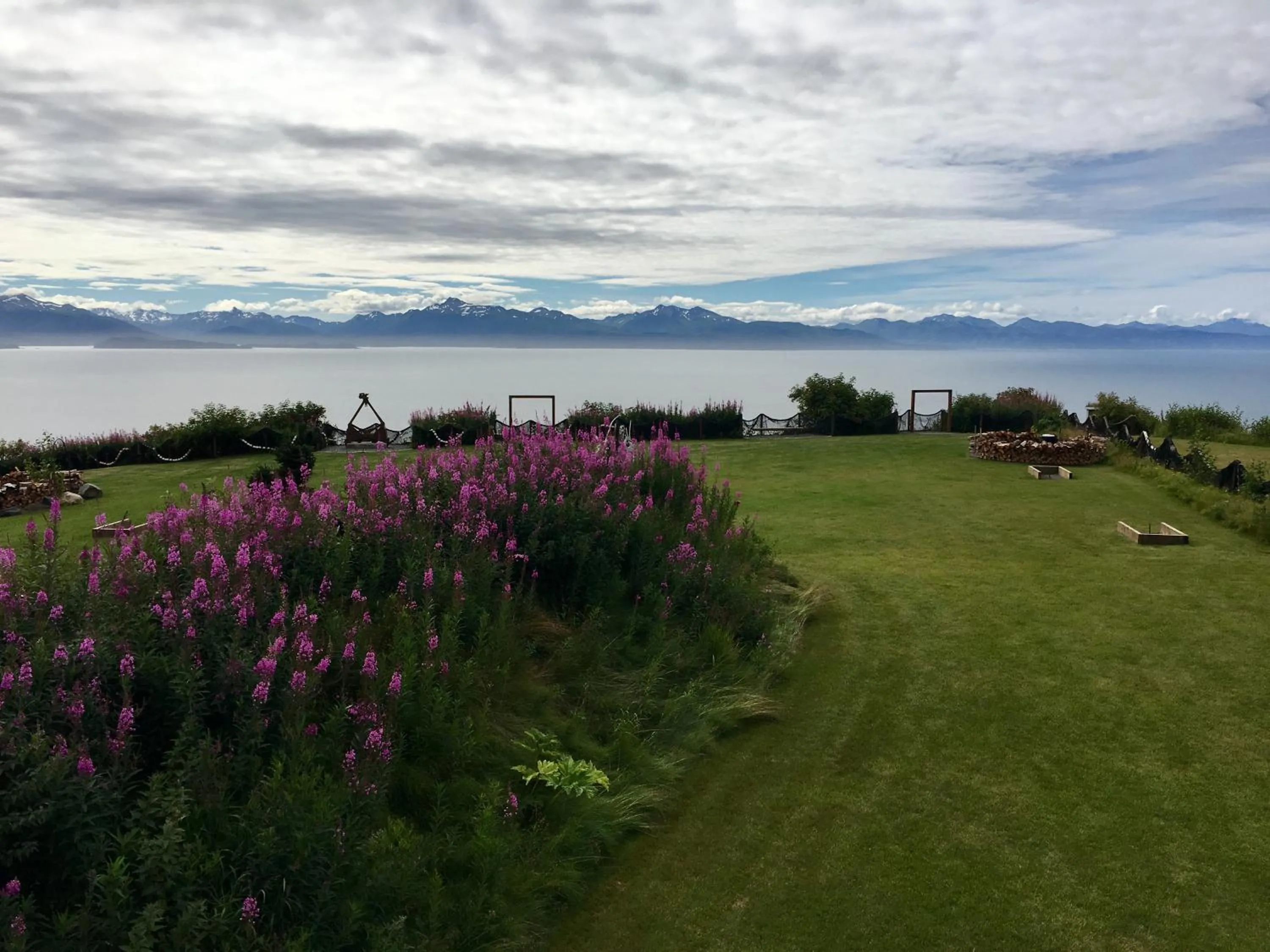 Mountain view in Baycrest Lodge