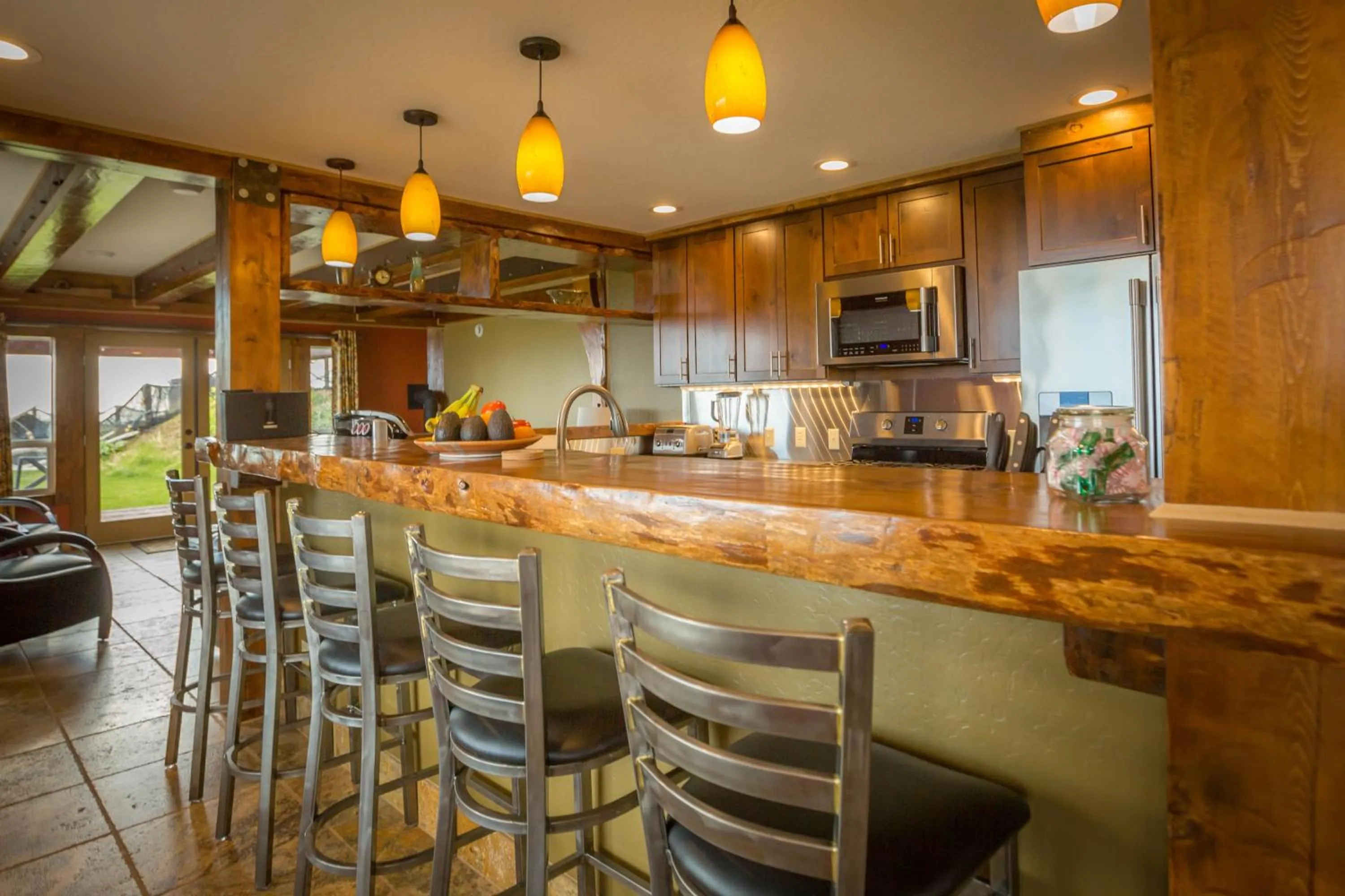 Kitchen or kitchenette in Baycrest Lodge