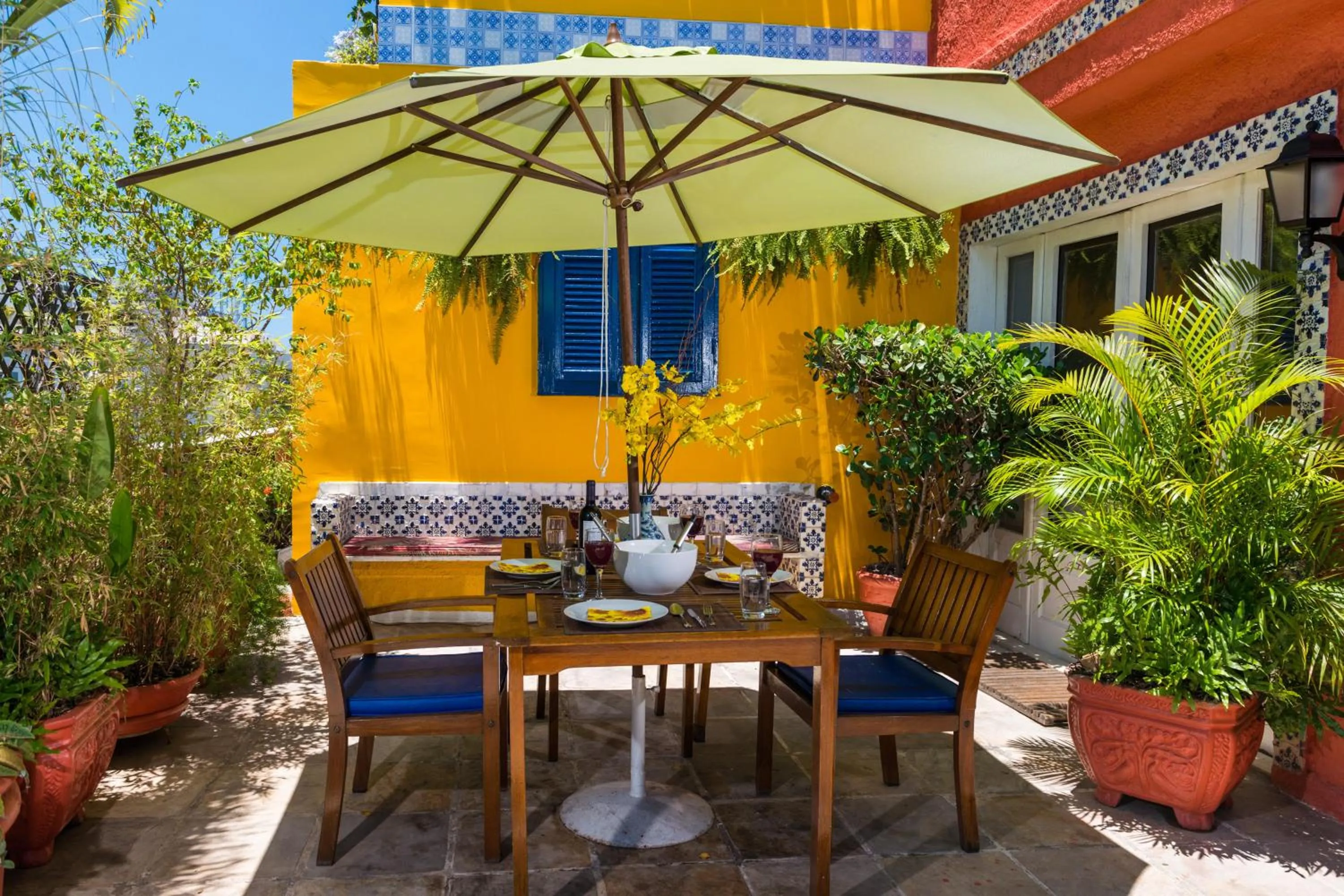 Property building in The Coral Penthouse in Rio de Janeiro - 7 Bedrooms