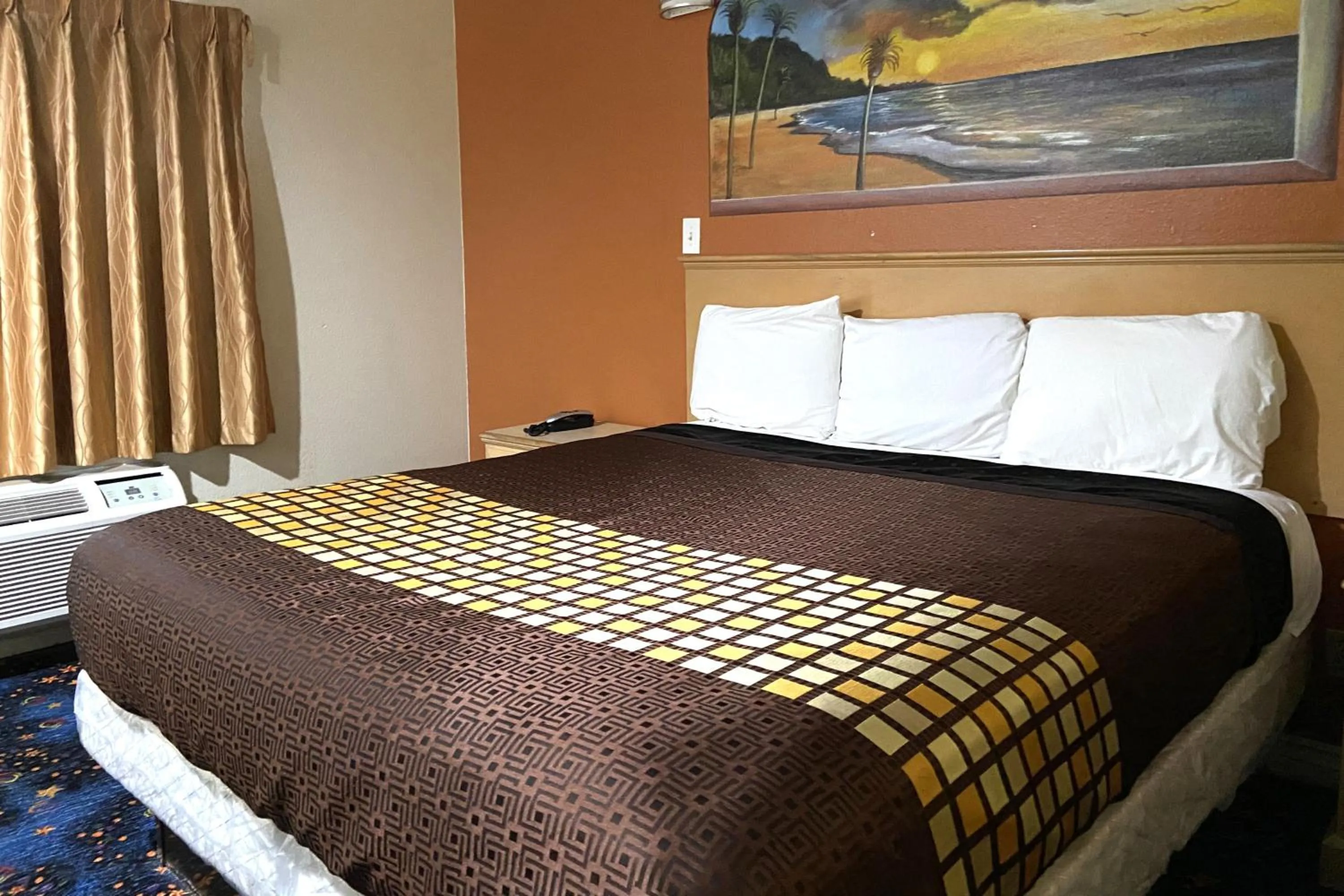 Bedroom, Bed in Robinhood Motel Anaheim West