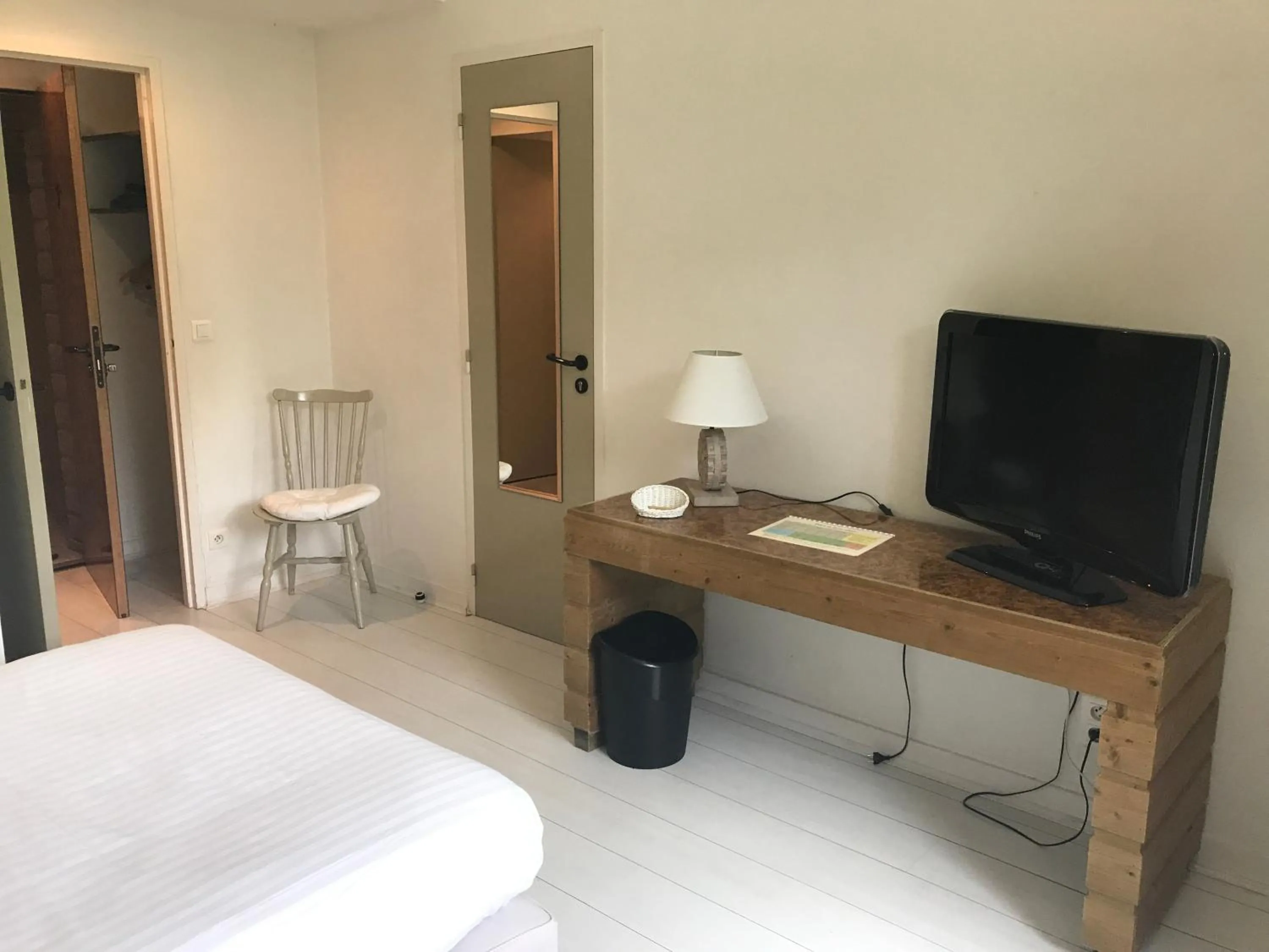 Bed in Le Vieux Logis de Clam