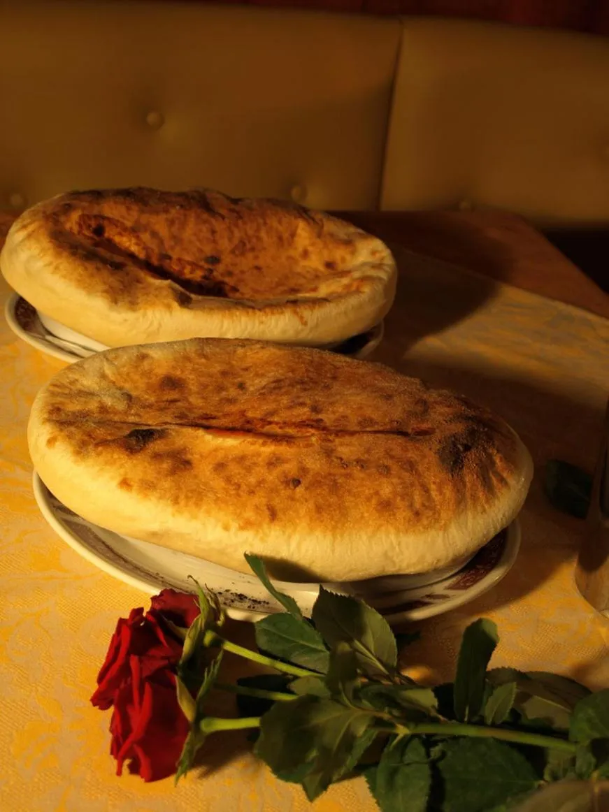 Restaurant/places to eat in Hotel Karol