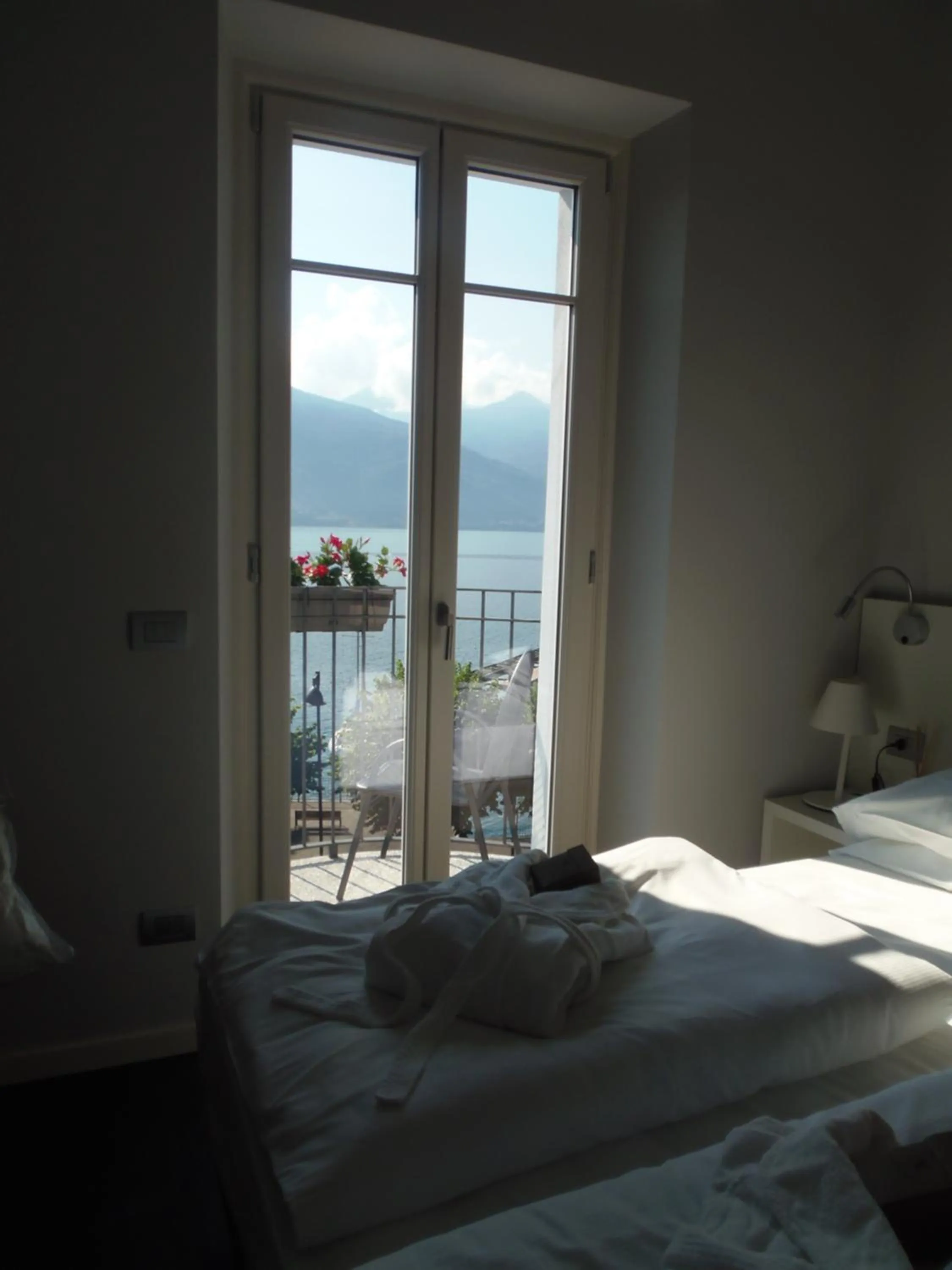 Bed in Albergo Dongo