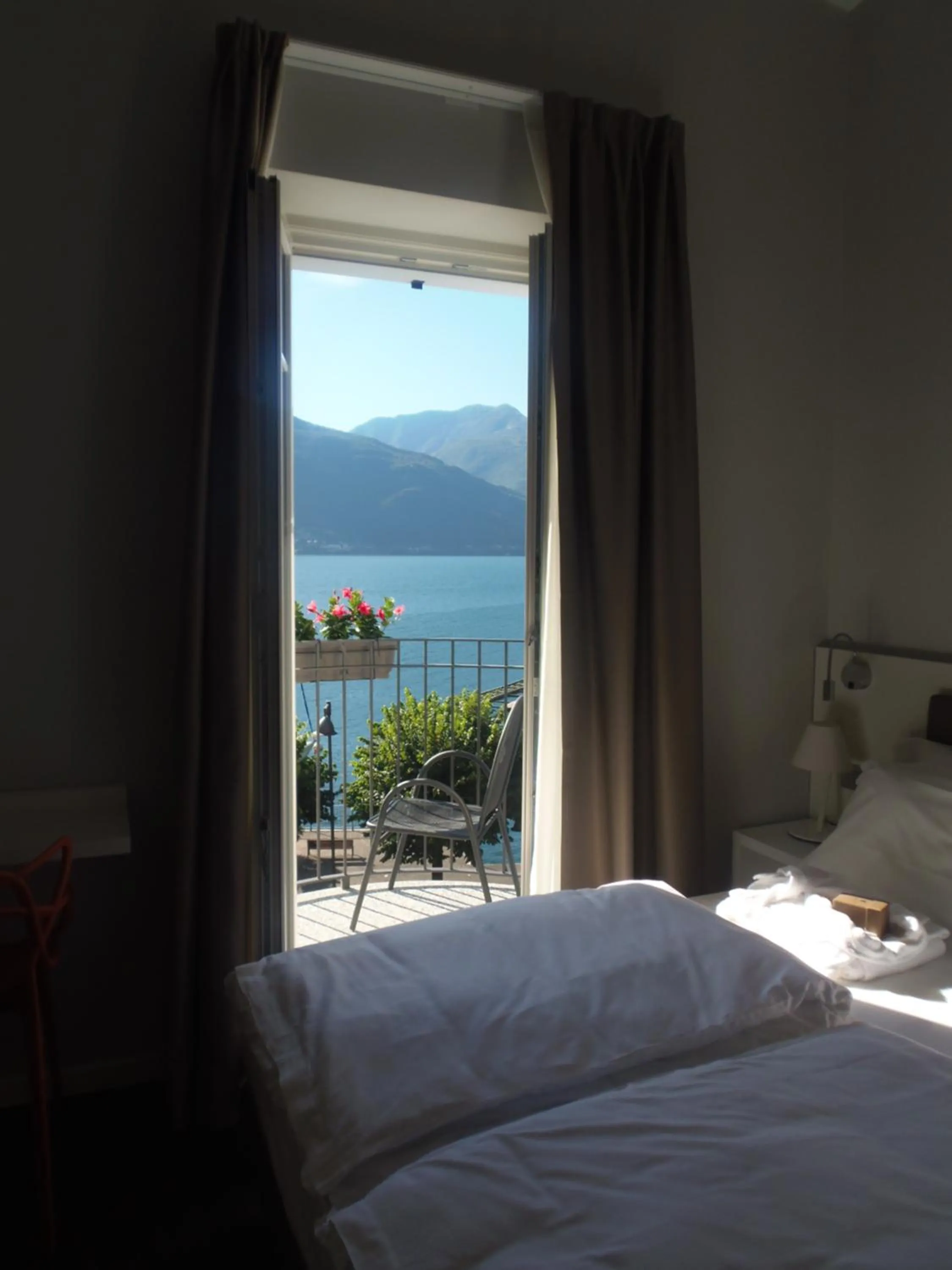 Bed in Albergo Dongo