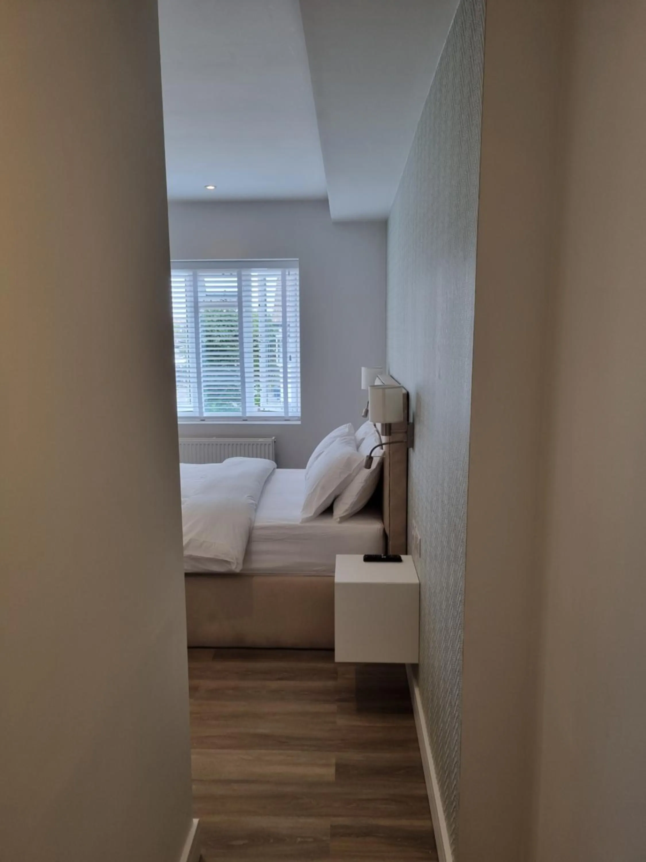 Photo of the whole room, Bed in Hotel CG London