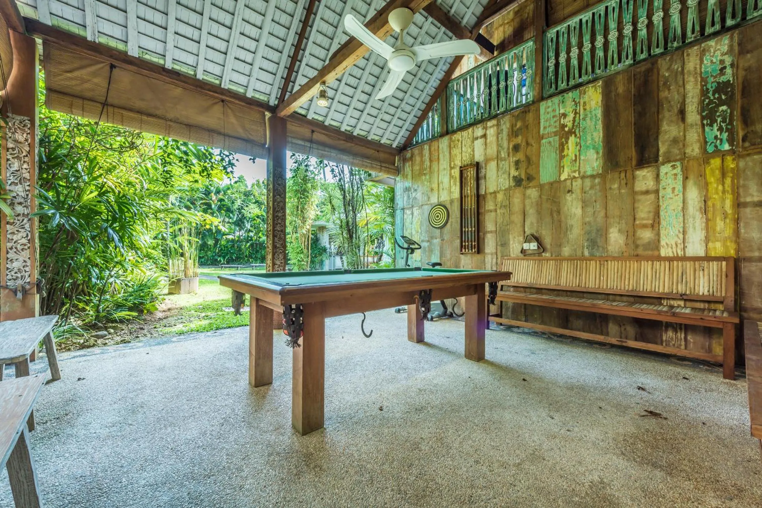 Billiard in Wayang Retreat