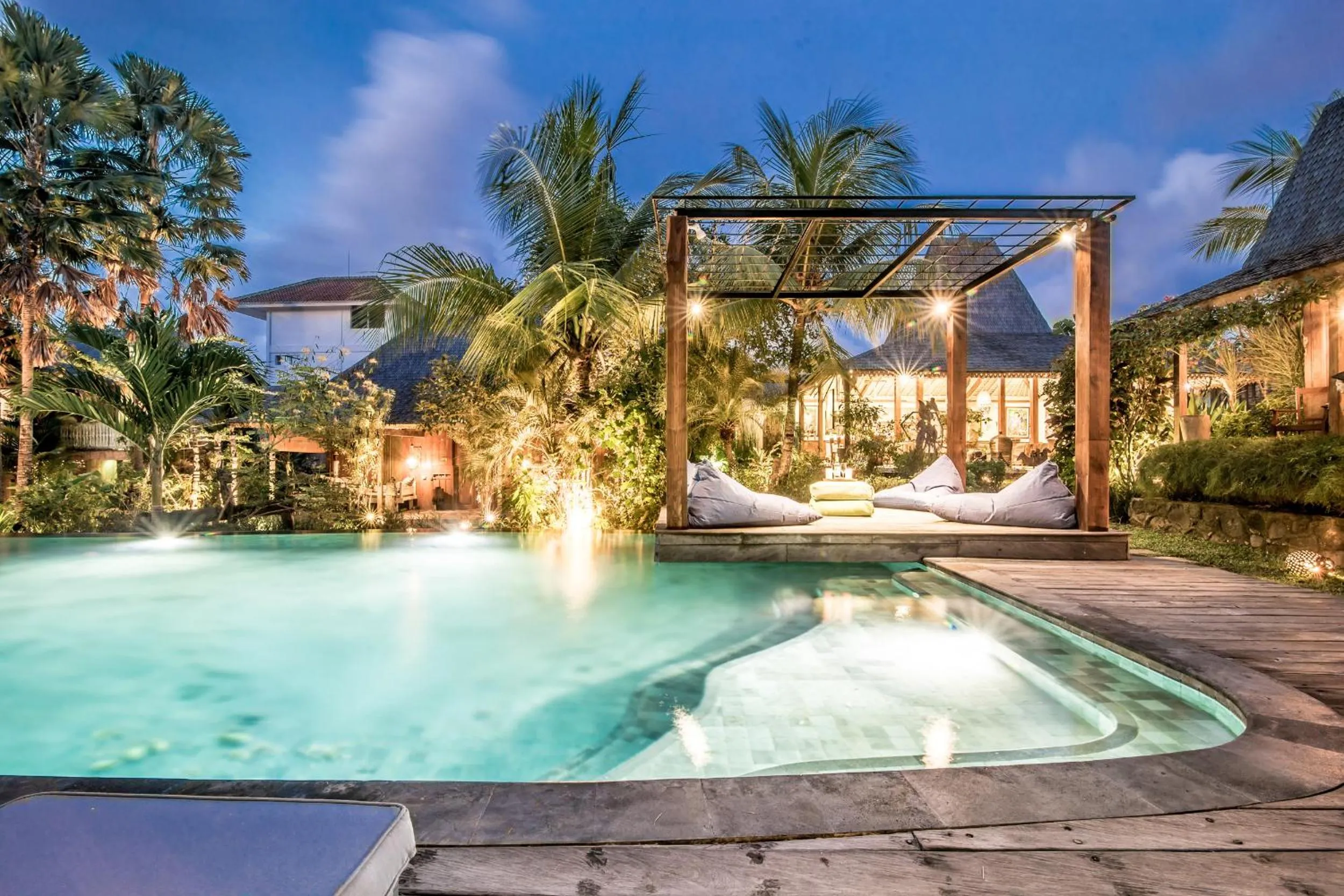 Swimming pool in Wayang Retreat