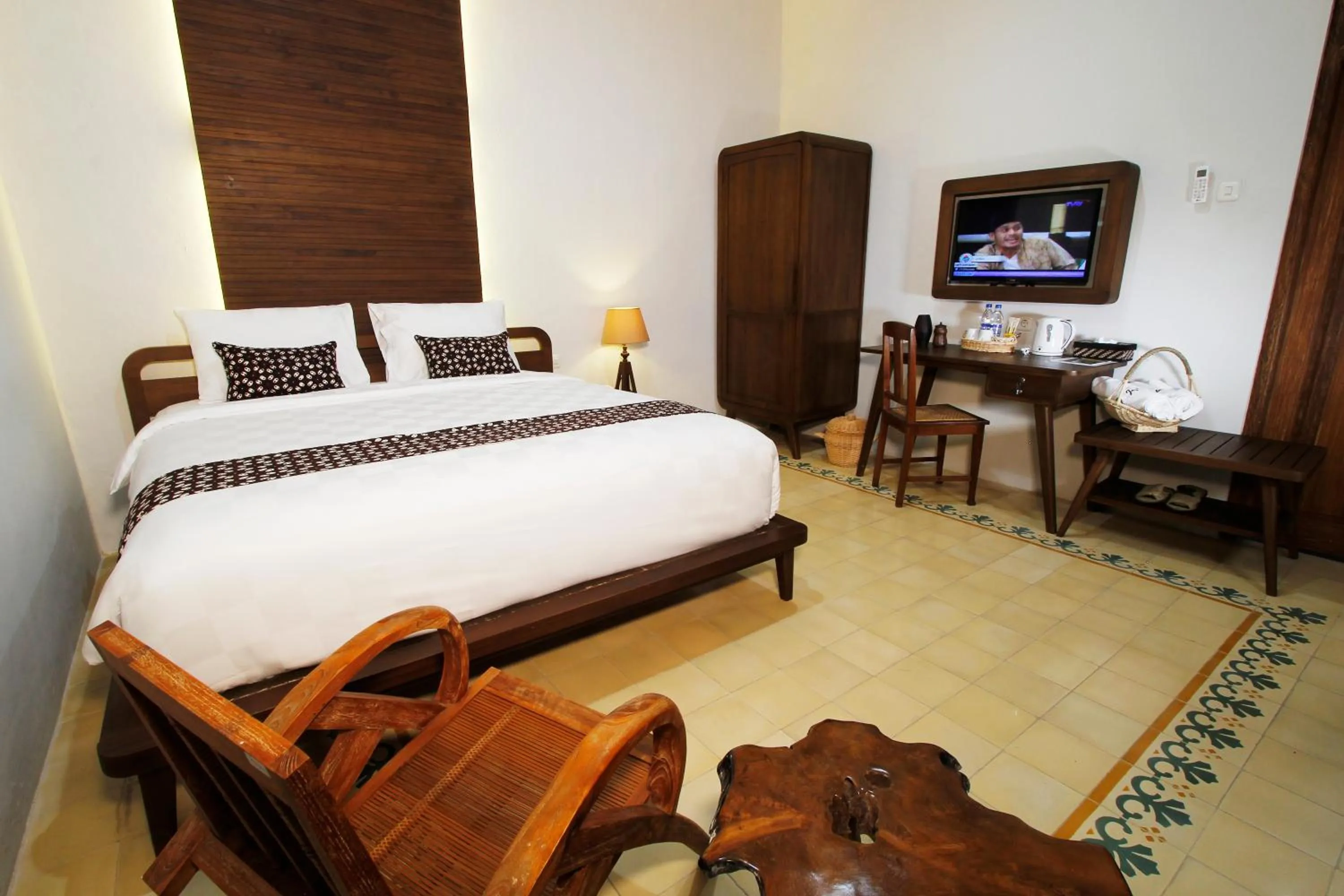 Bedroom, Bed in Joglo Mandapa Boutique Hotel