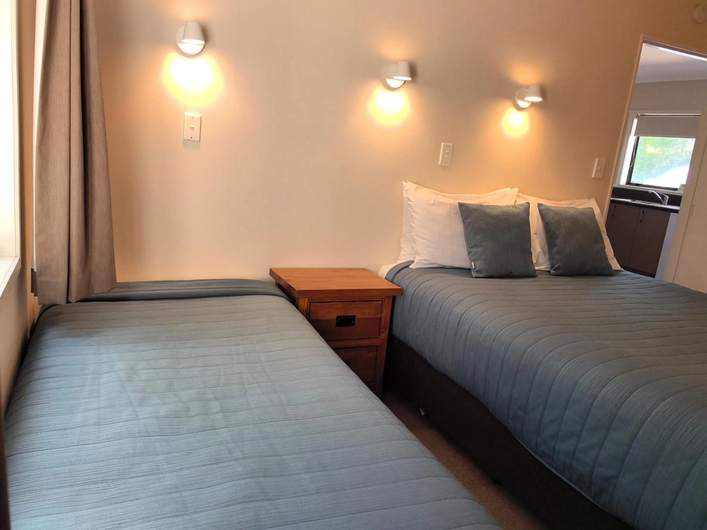 Bed in Aquarius Motel