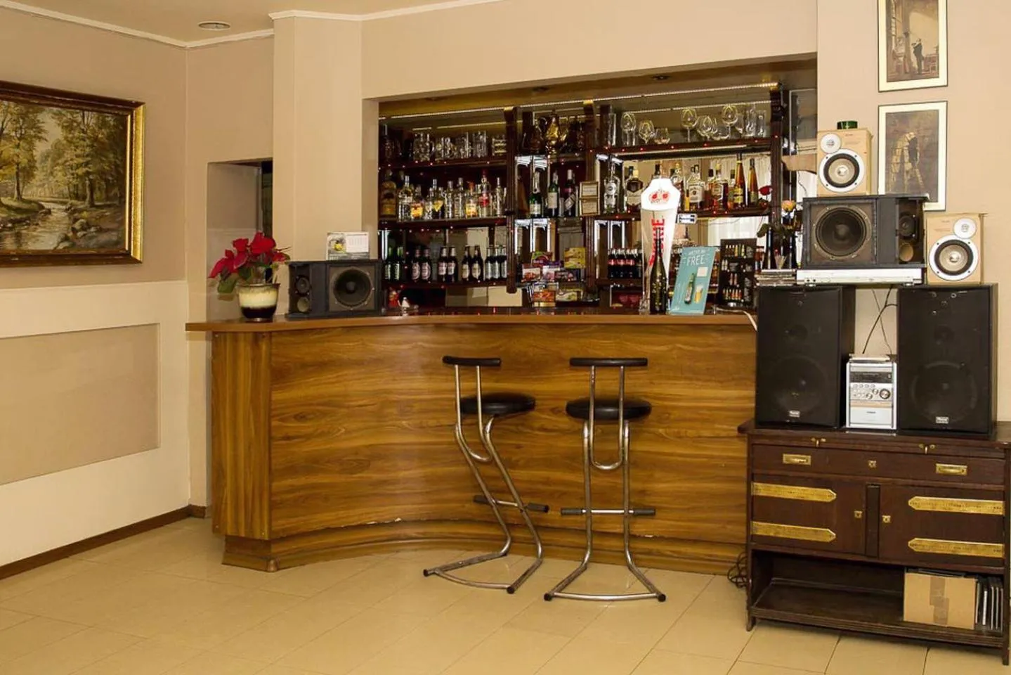 Lounge or bar in Hotel Karkonosze