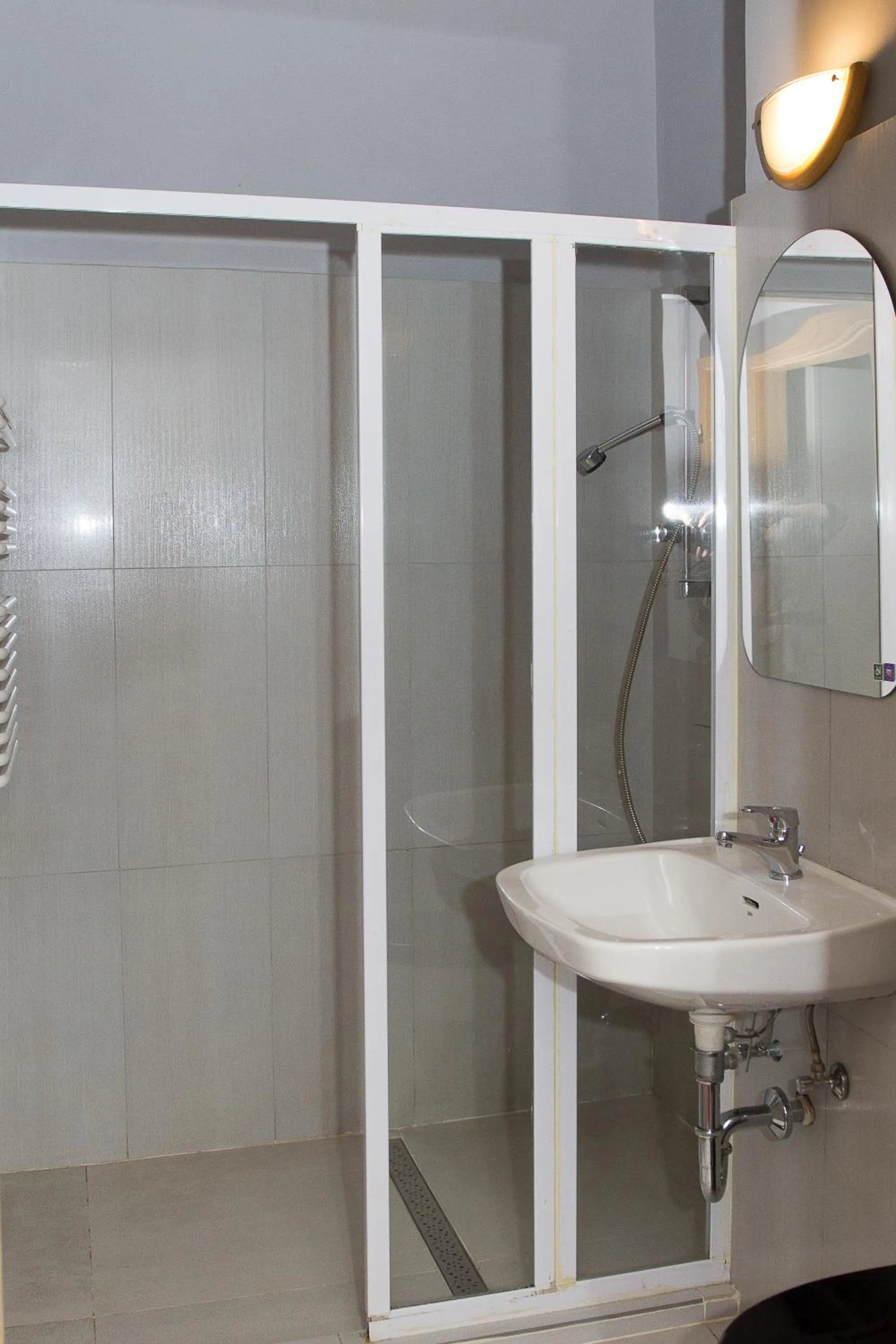 Shower in Hotel Karkonosze