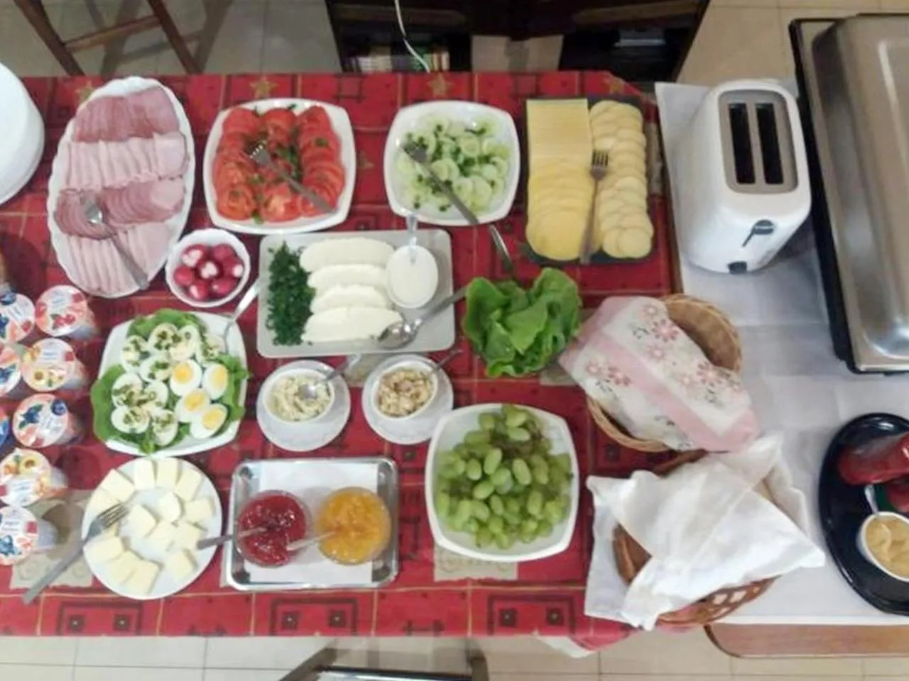 Buffet breakfast in Hotel Karkonosze